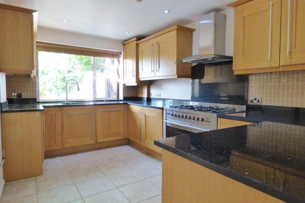 4 bedroom property for sale 0