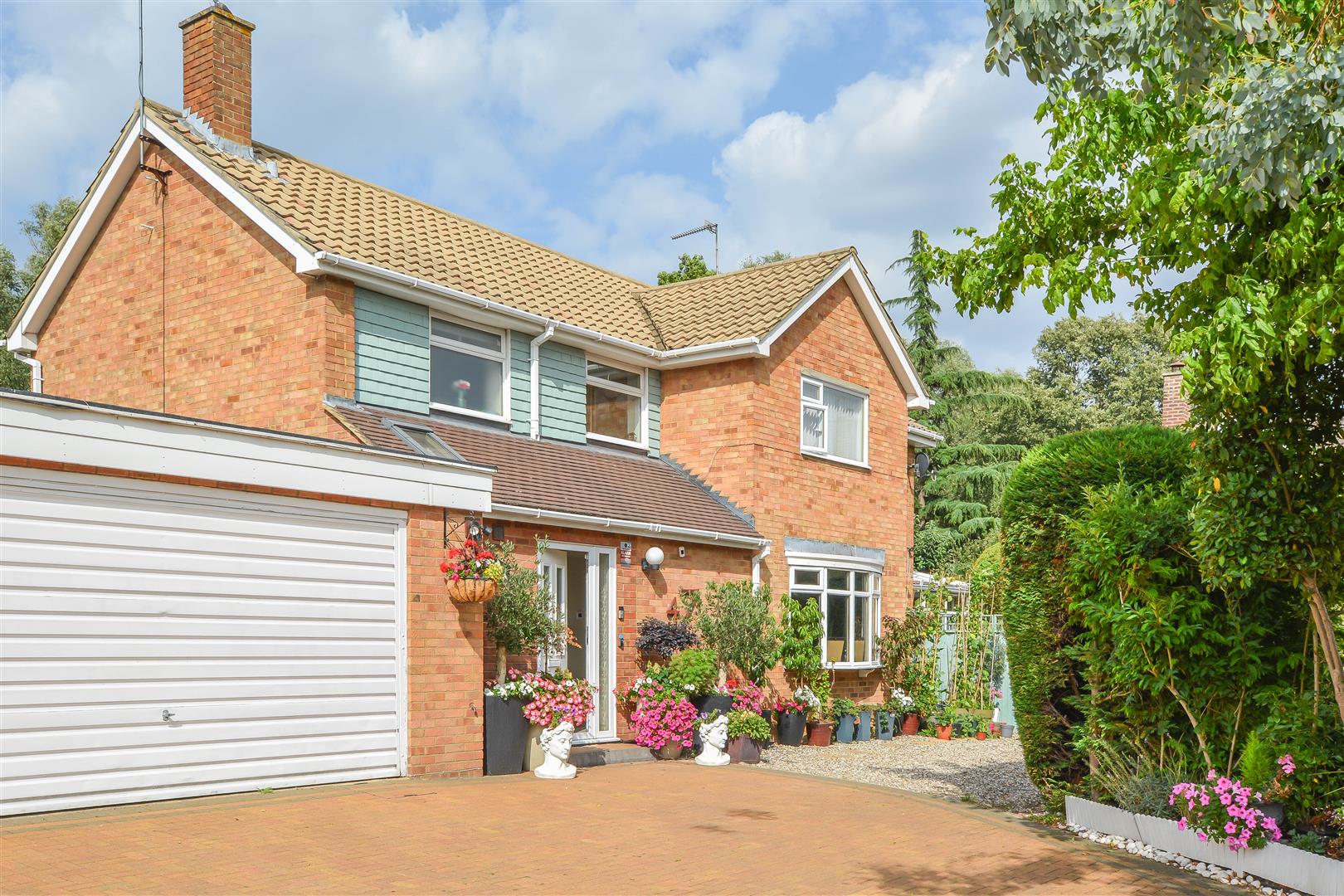 6-bed detached on 47, Spalding Way, Chelmsford, £950,000