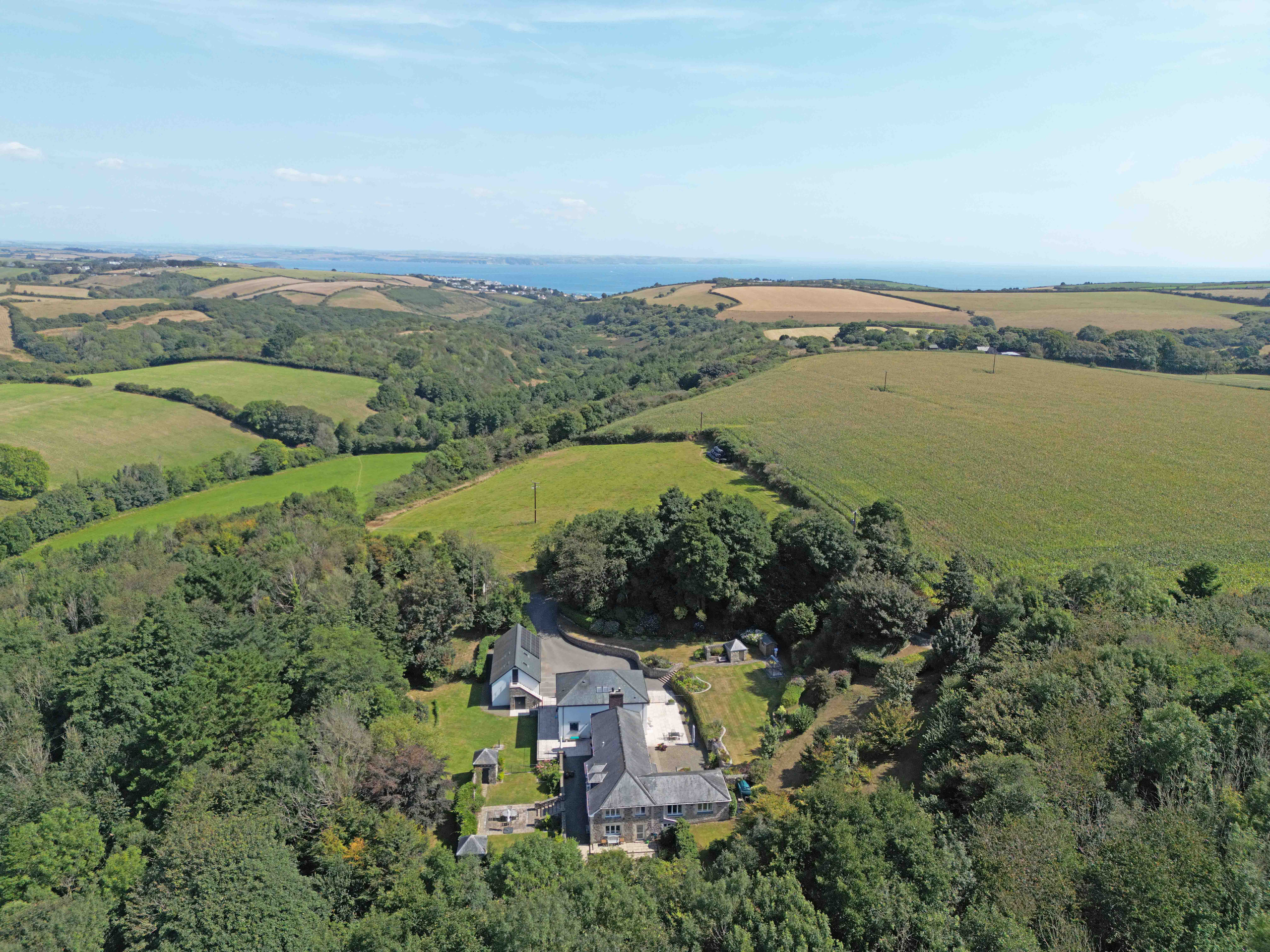 5 bedroom property for sale 0