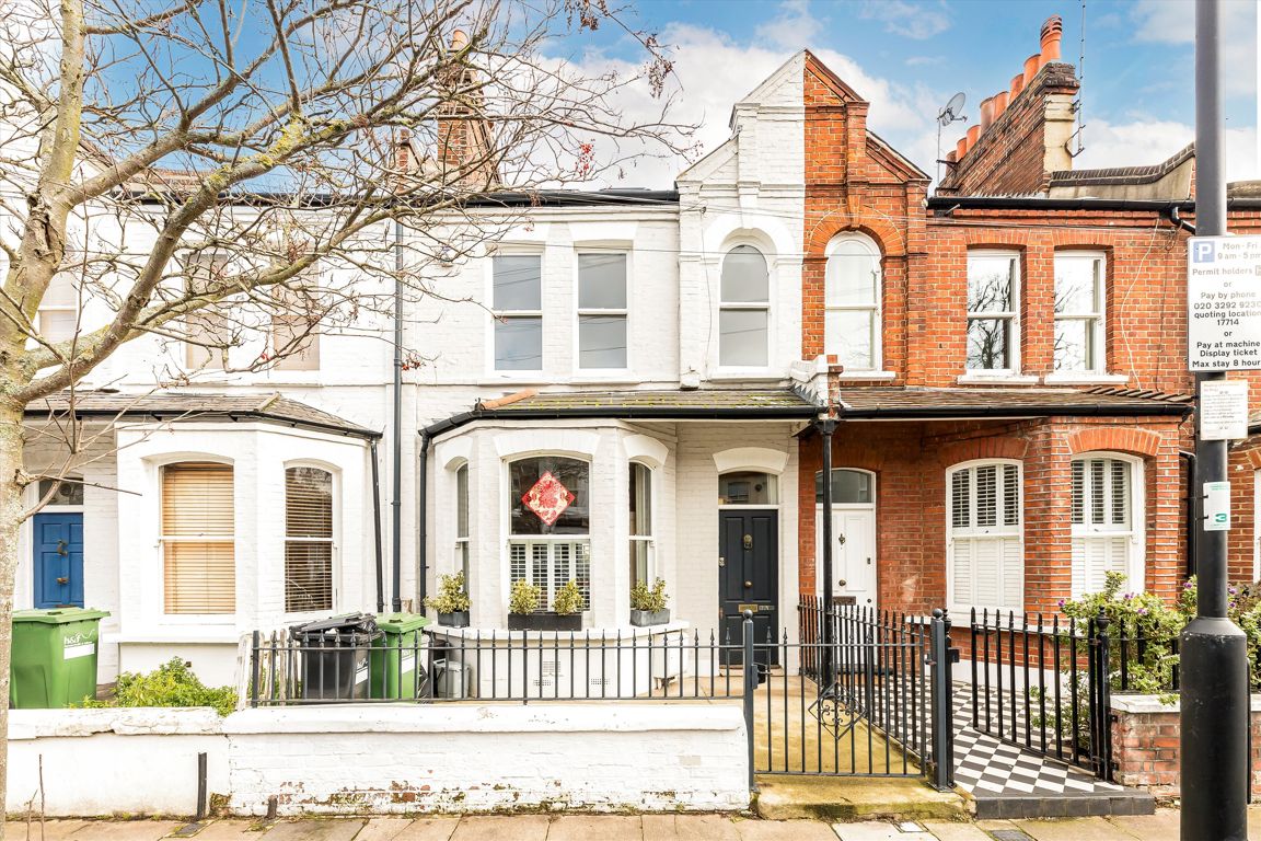 4 bedroom property for sale 0