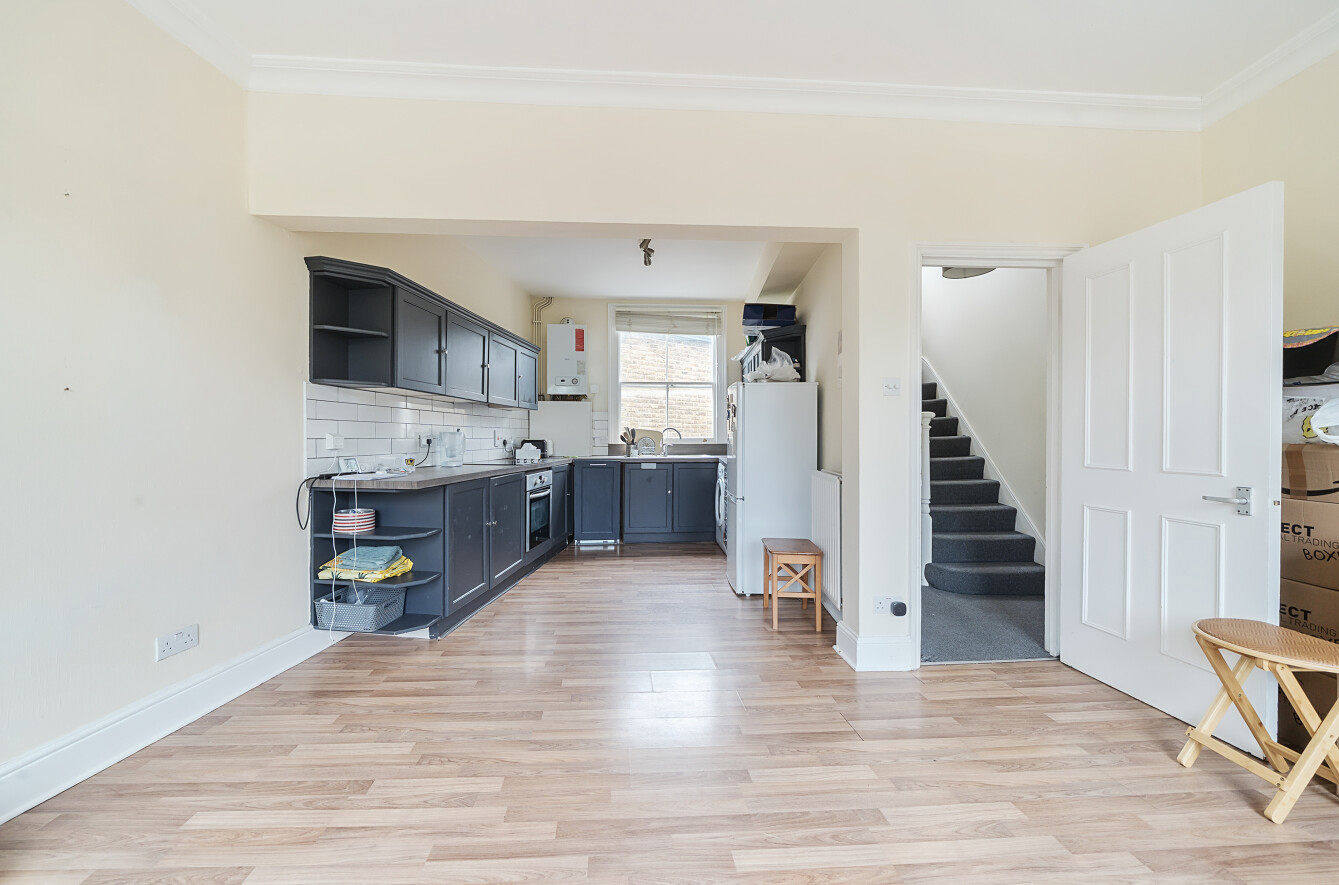 Upper Maisonette, 188, Dalling Road, London photo 4