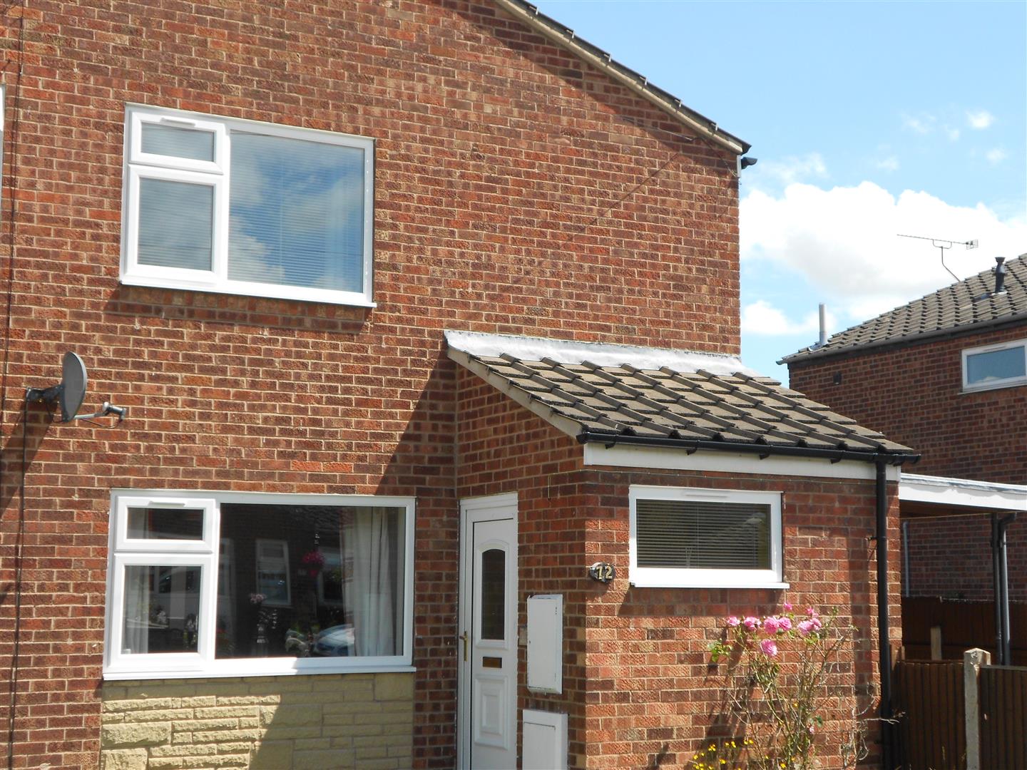 72, Galway Crescent, Retford photo 2