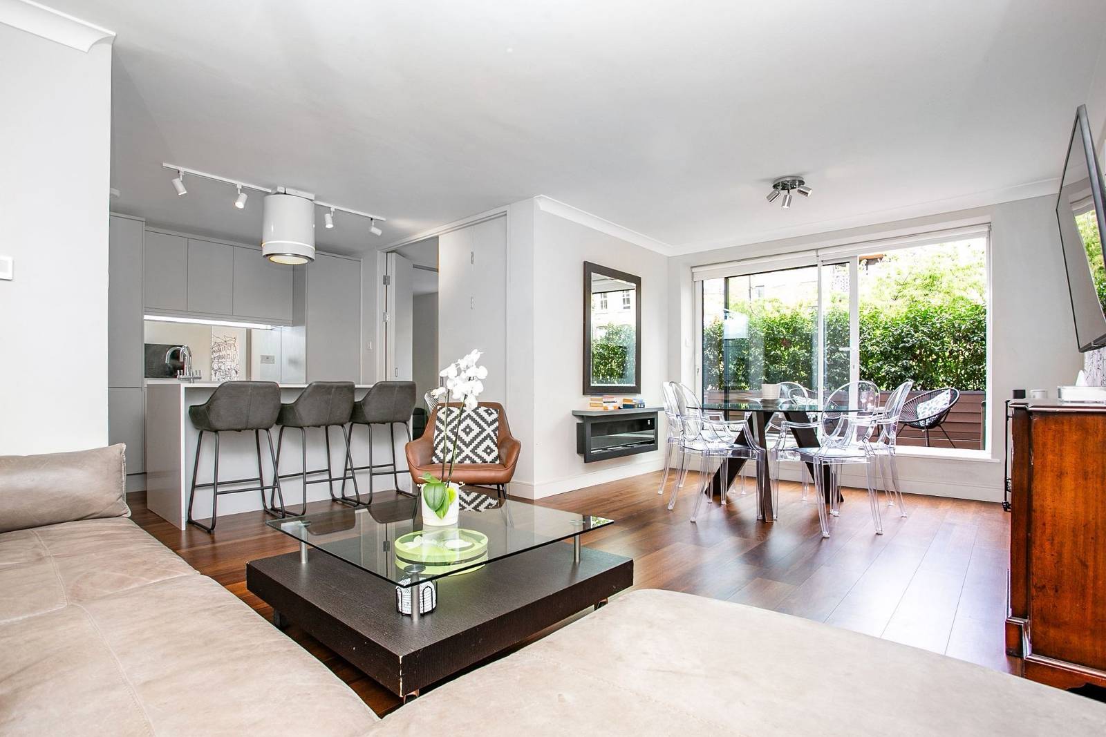 2 bedroom detached house for sale