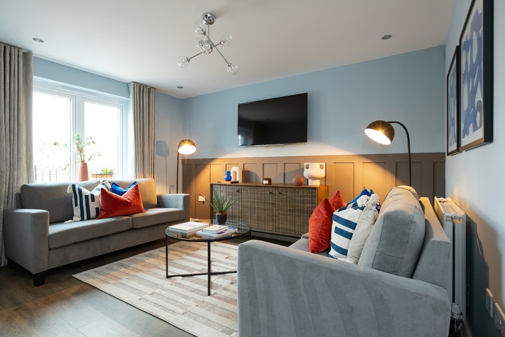 The Perfect Space For 2 Sofas