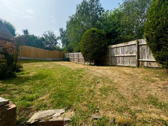 FLAT 6, Lenborough Road, BUCKINGHAM photo 4