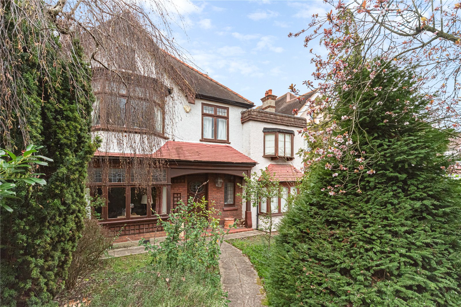 6 bedroom detached house for sale 0