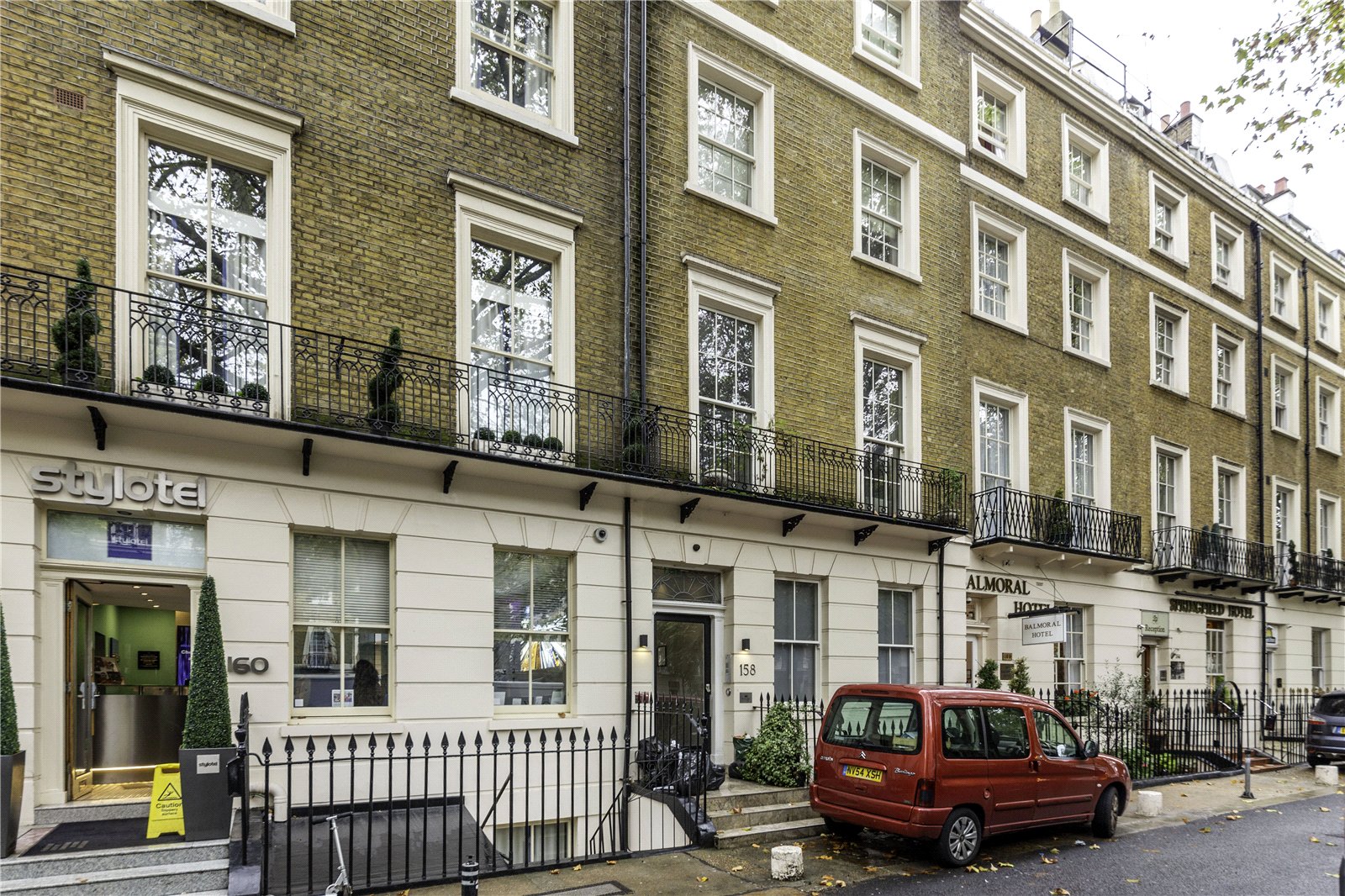 2 bedroom flat for sale 0