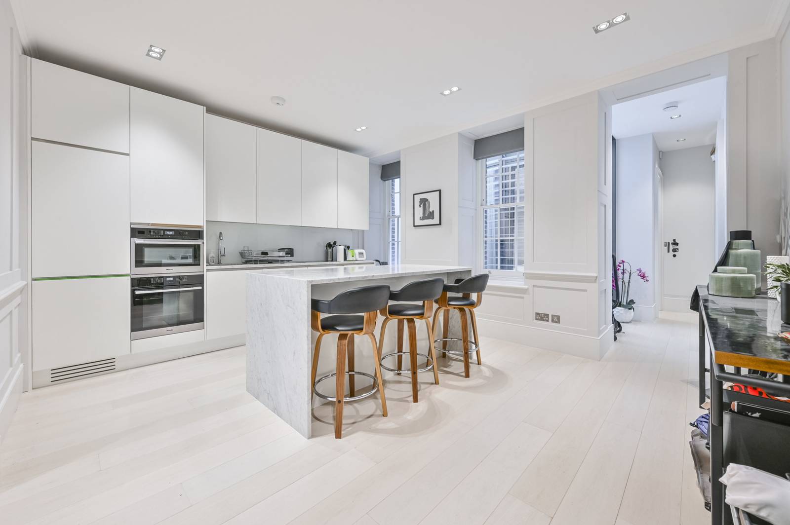 2 bedroom flat for sale 0