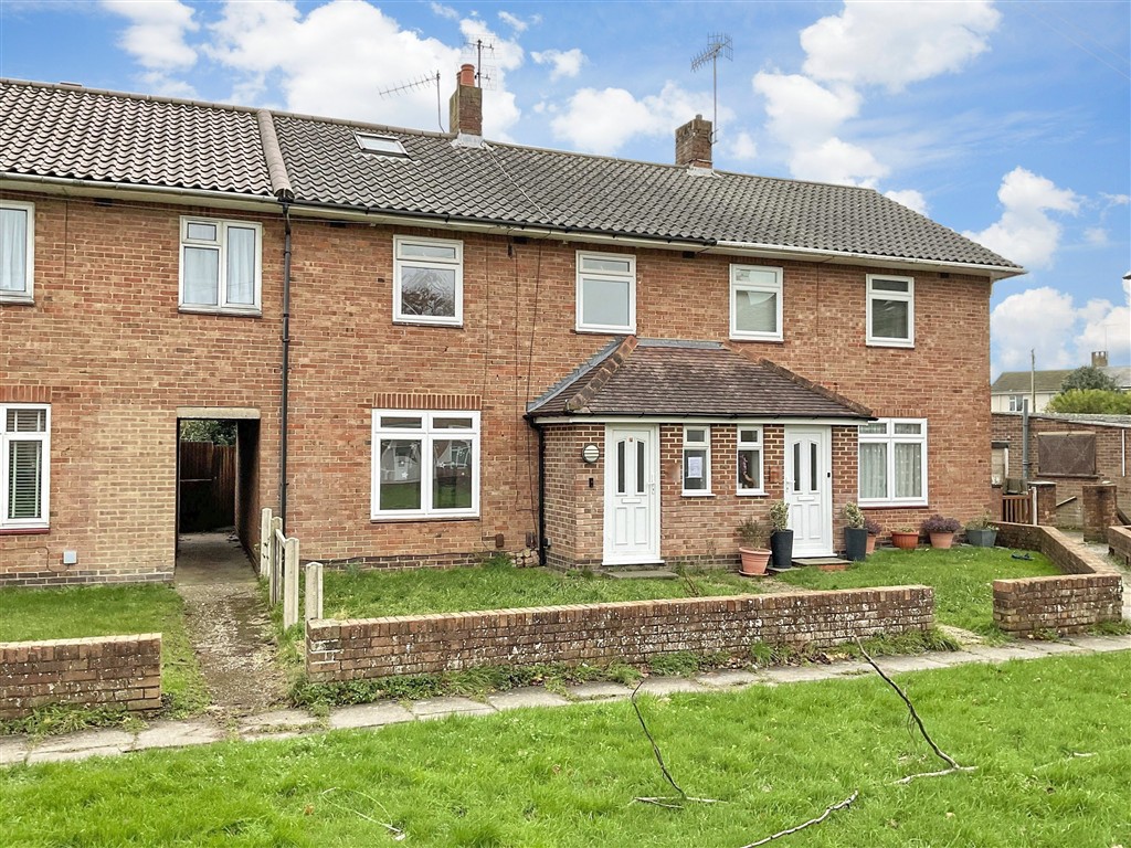 3-bed terraced on Maybridge Square Goring-By-Sea, Worthing, £275,000