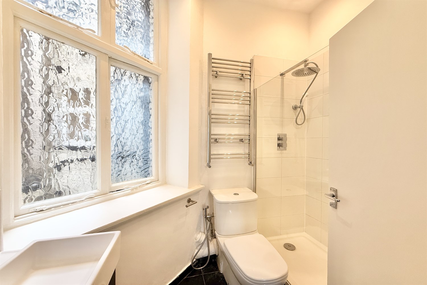 22b Hans Crescent, Knightsbridge photo 4