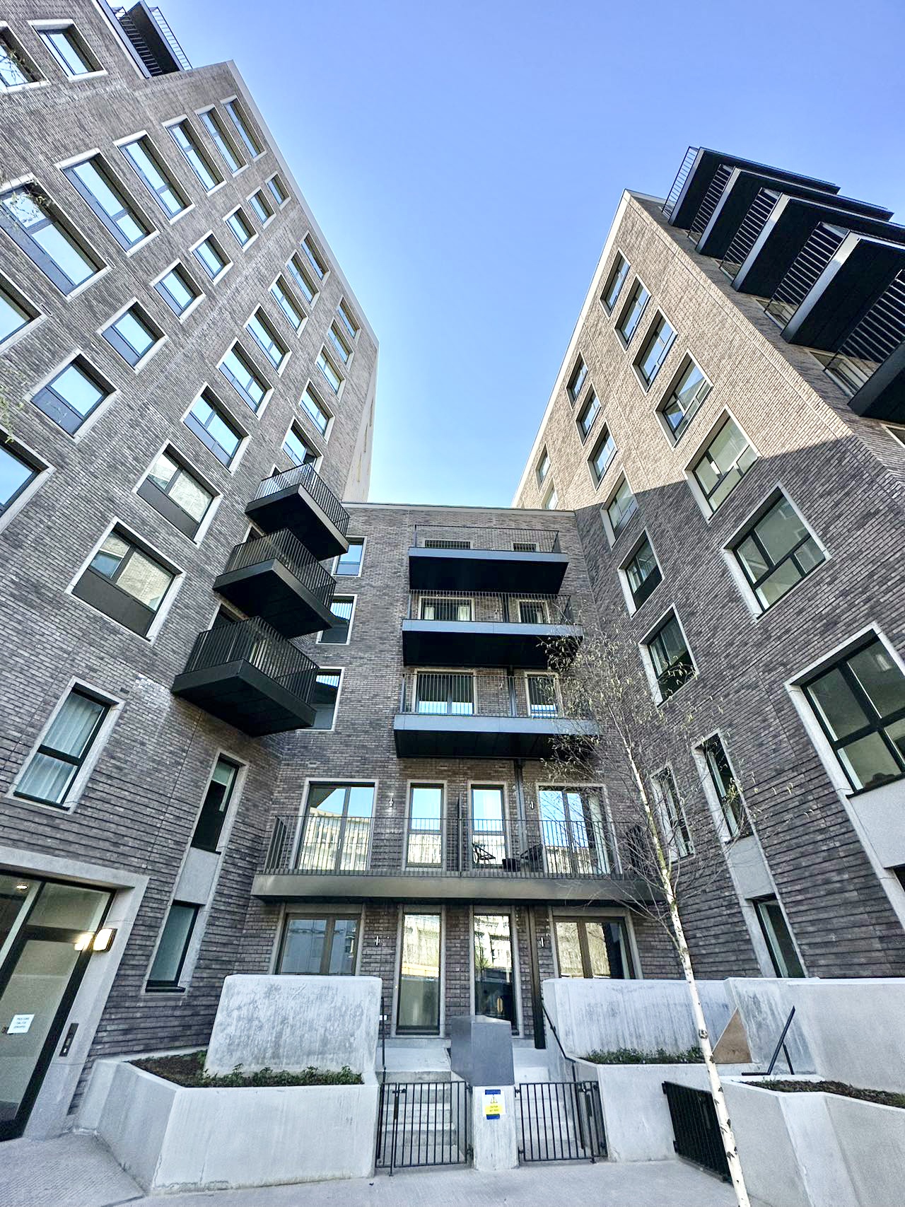 801 Gosnold House Parking, Escapade Place, London photo 4