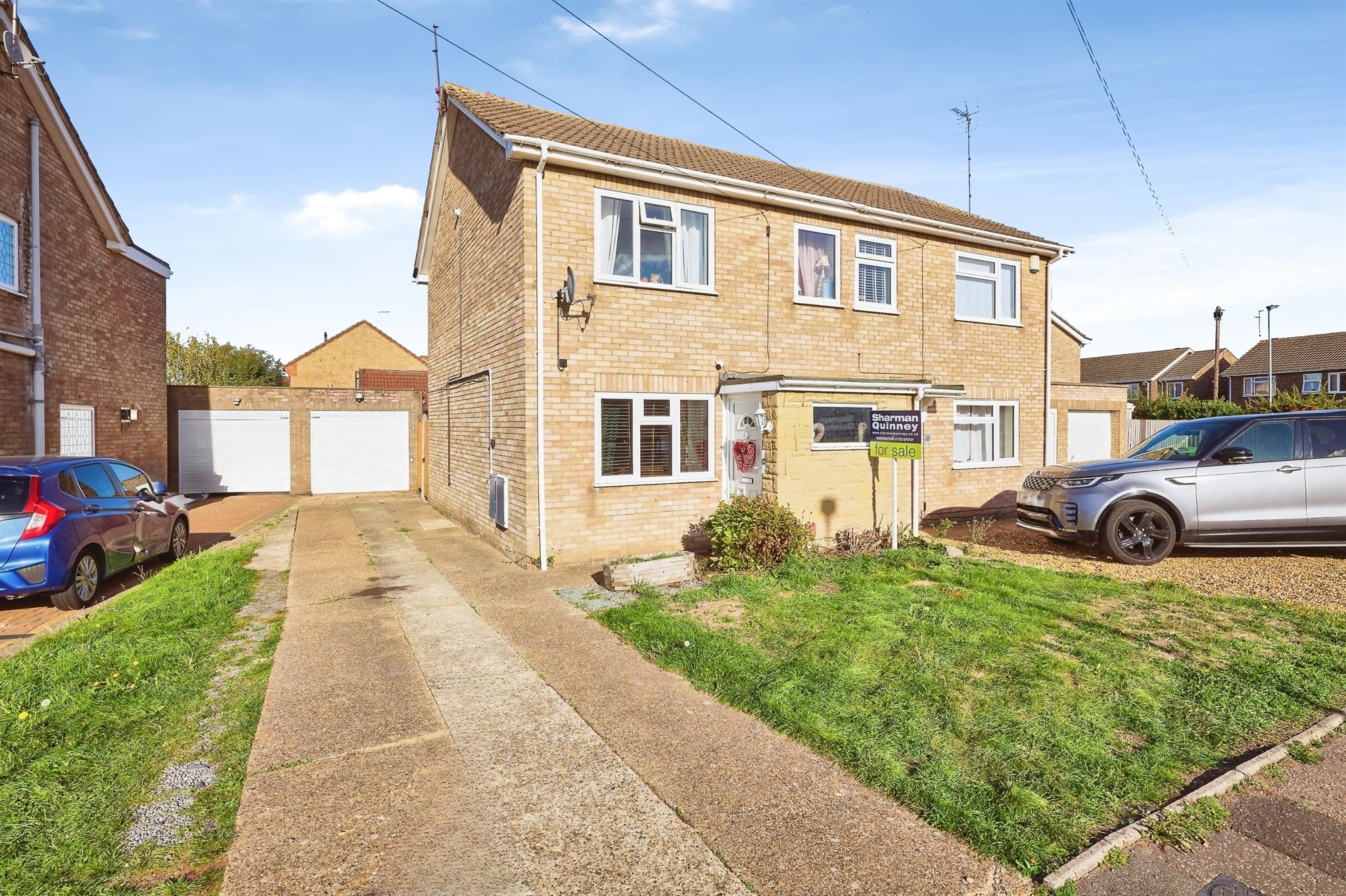 3 bed semi-detached house for sale