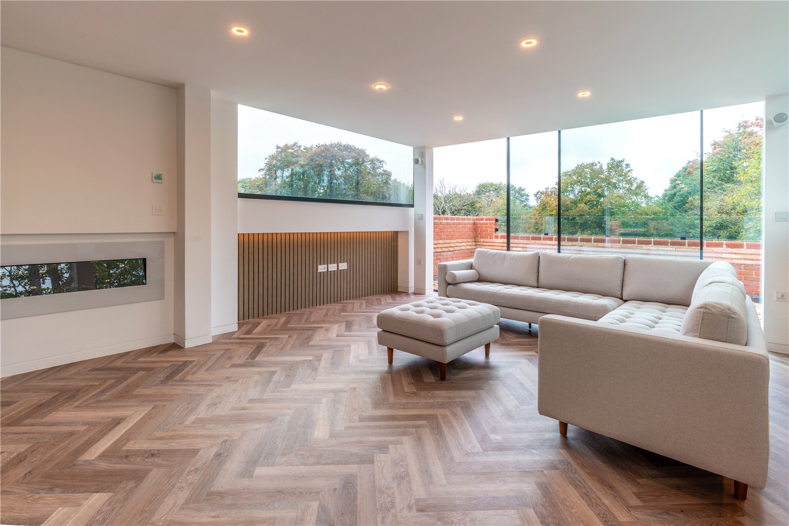 3 bedroom new flat for sale 0