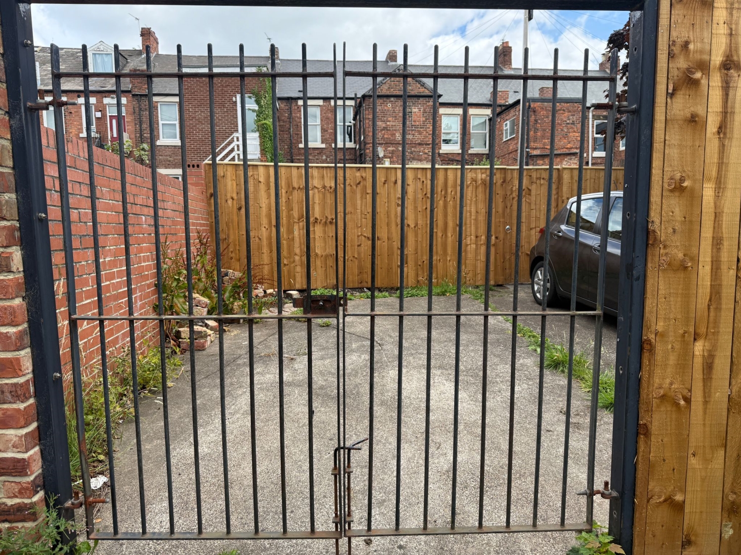 Parking space 1, Dairy Lane, Newcastle upon Tyne photo 2