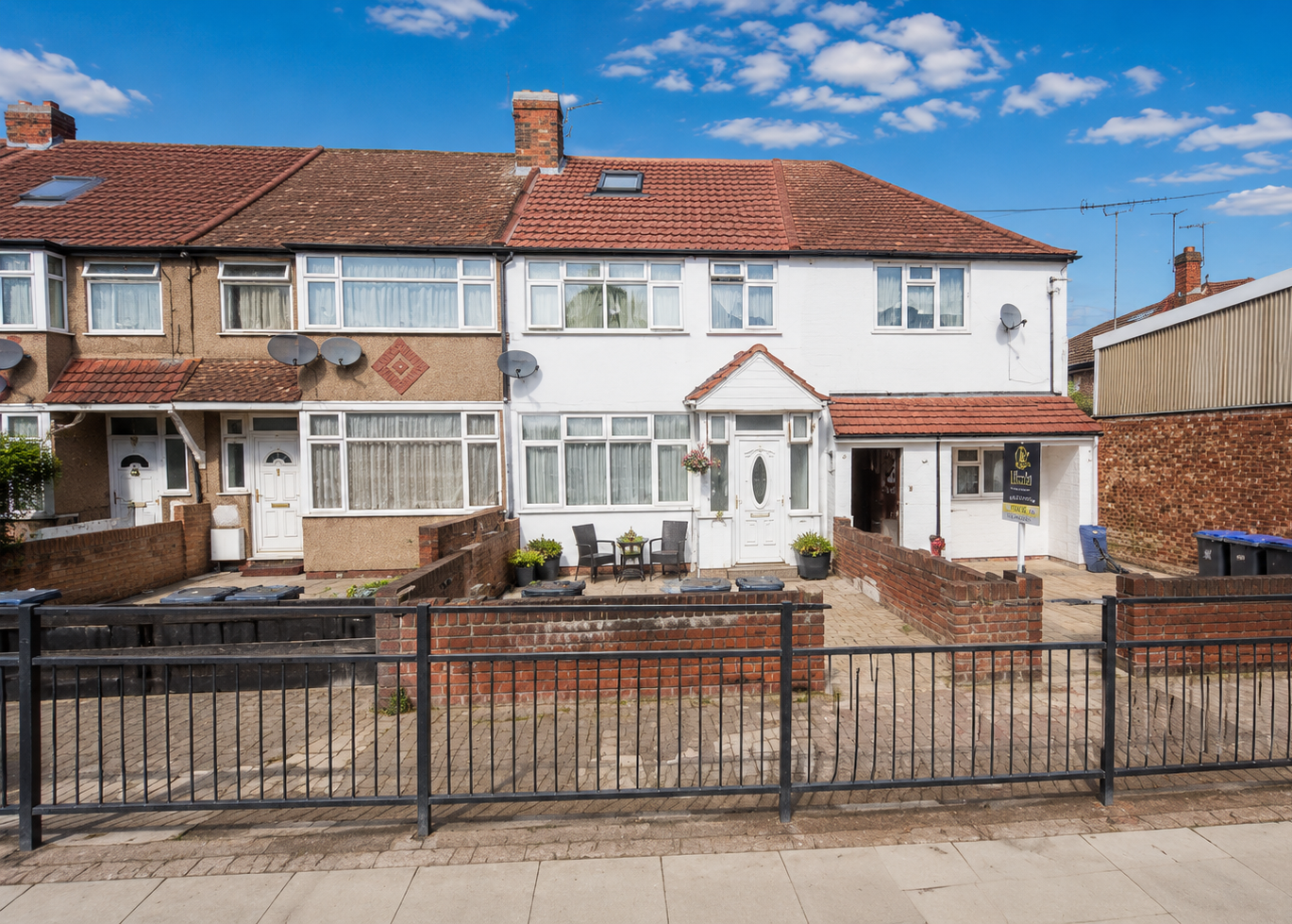 316, Western Road, Southall photo 2