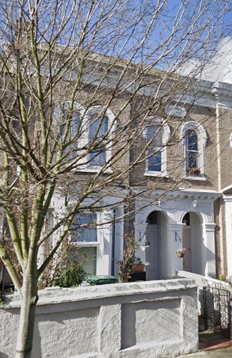 23, Birkbeck Road, London photo 2