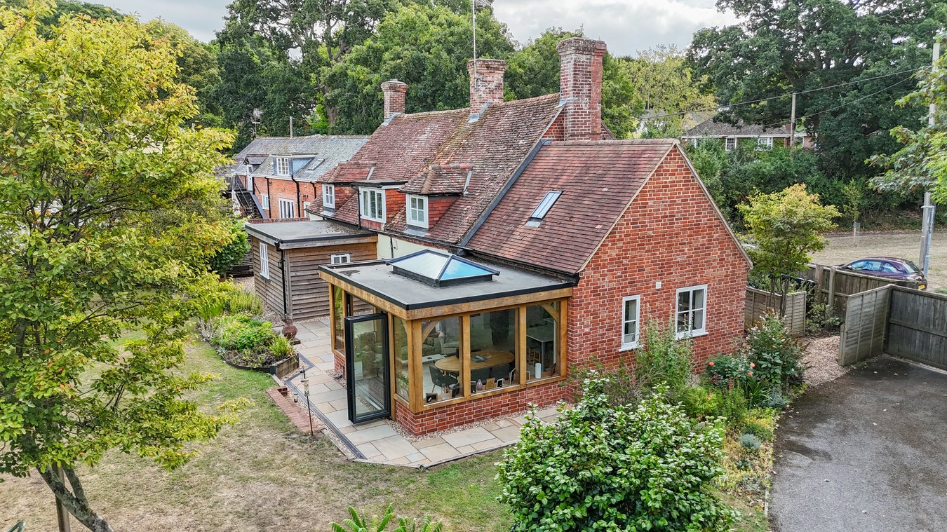 4 bedroom detached house for sale 0