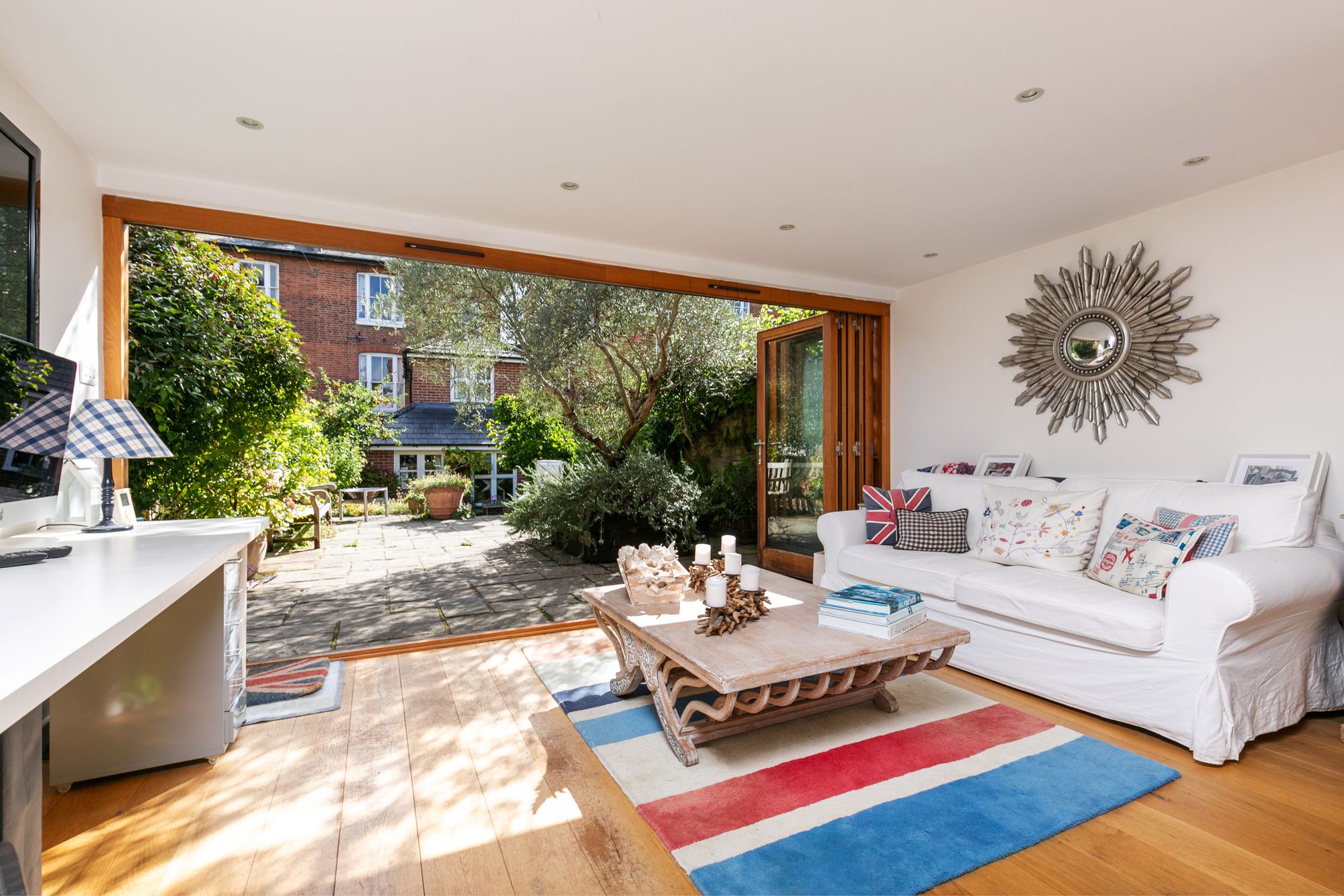 5 bedroom semi-detached house for sale 0