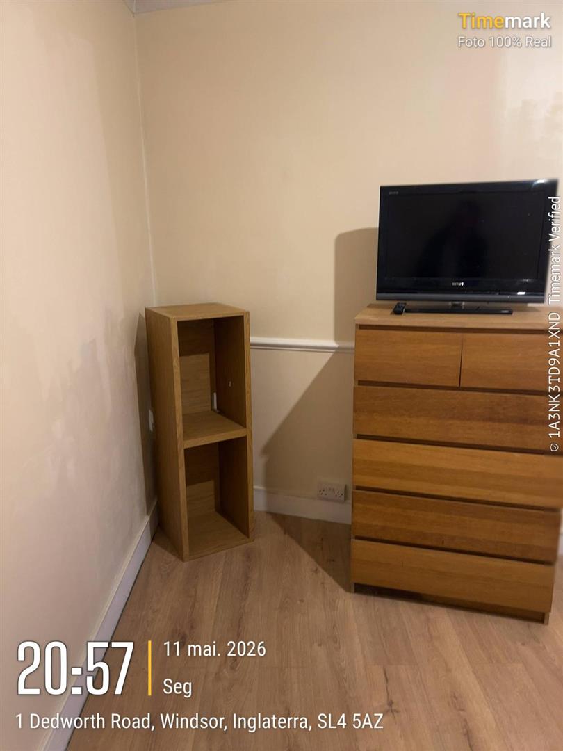 Room 7, 22 Dedworth Road, Windsor photo 5