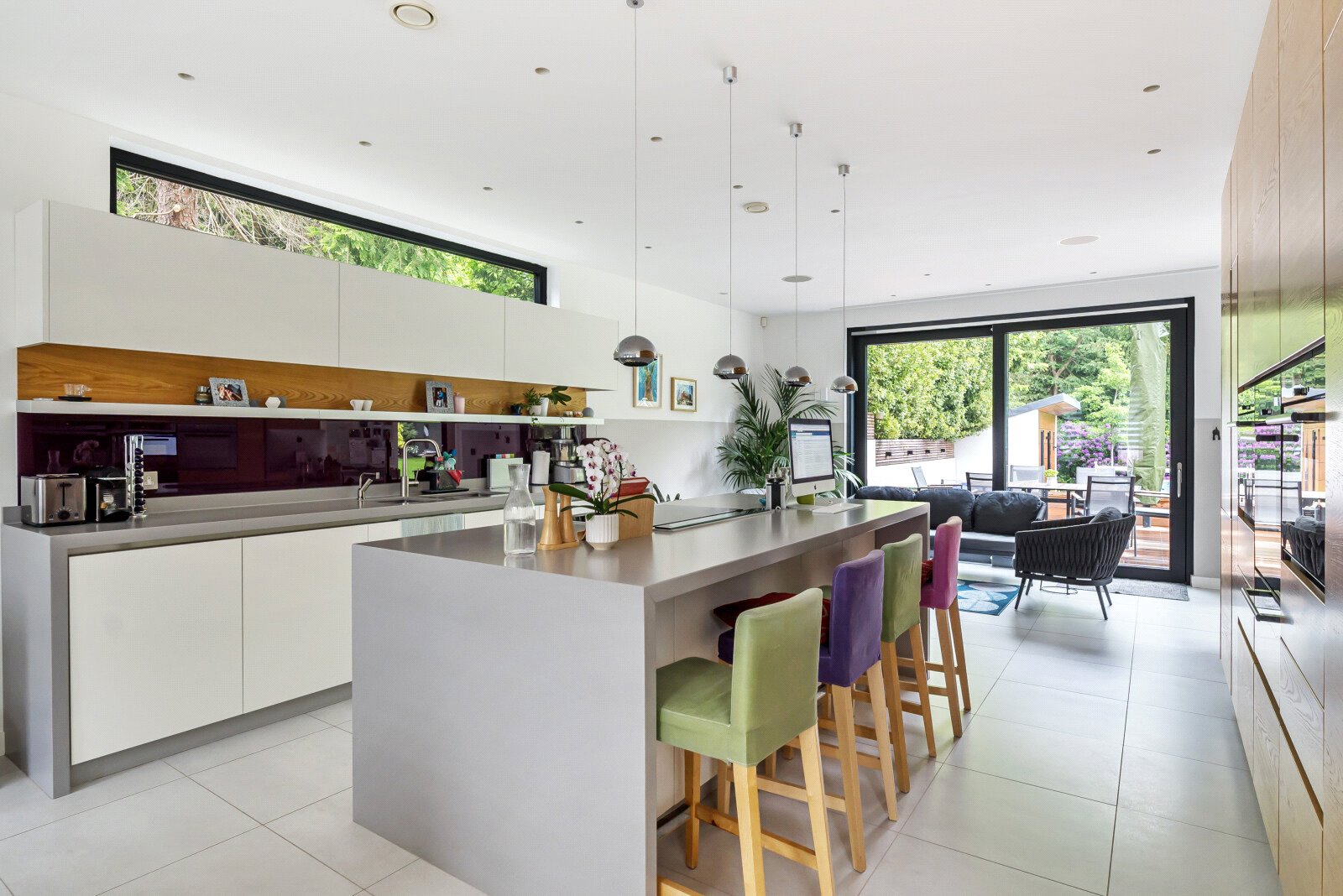 5 bedroom detached house for sale 0