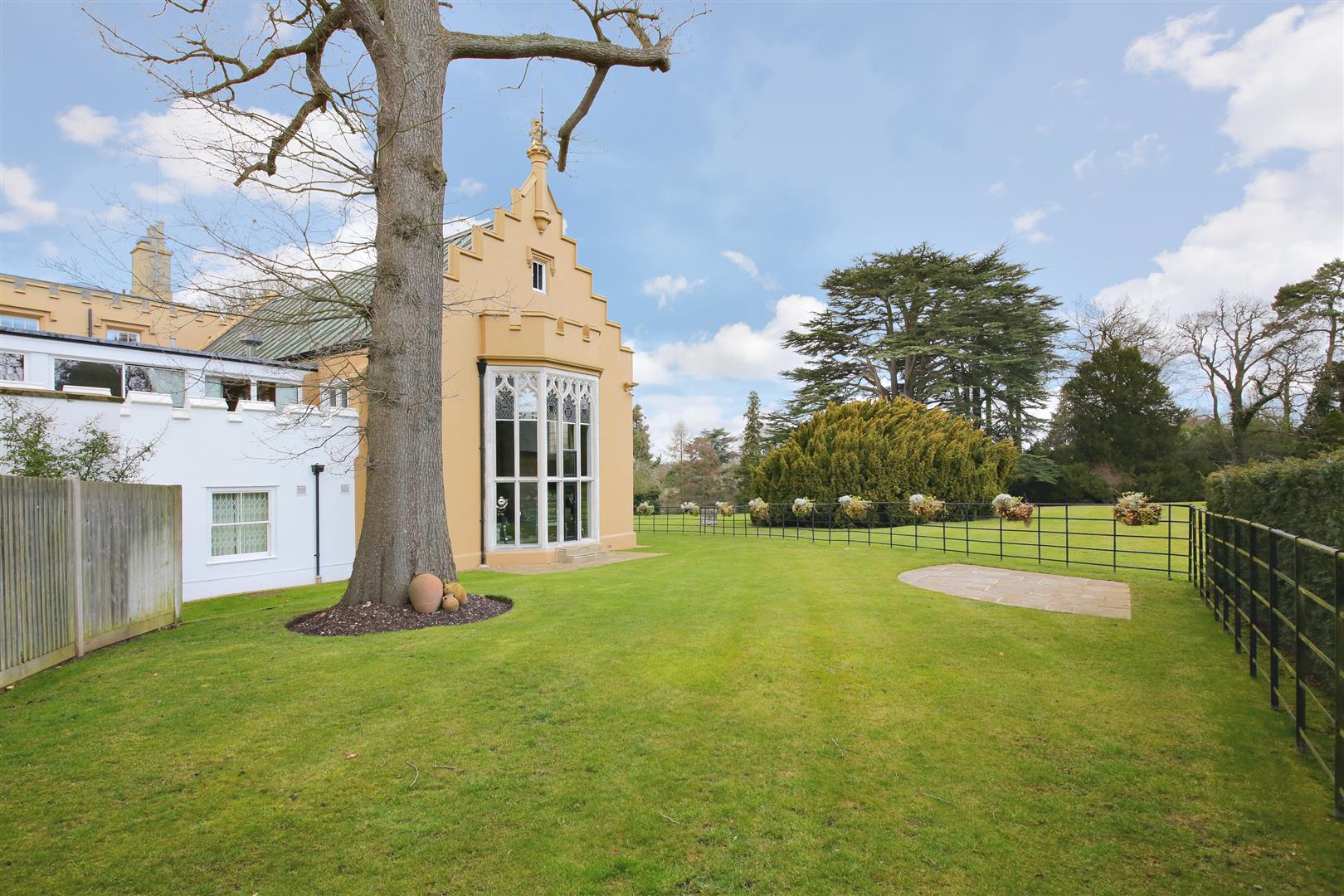 Photos of Wall Hall Drive, Aldenham, Aldenham WD25 61565762