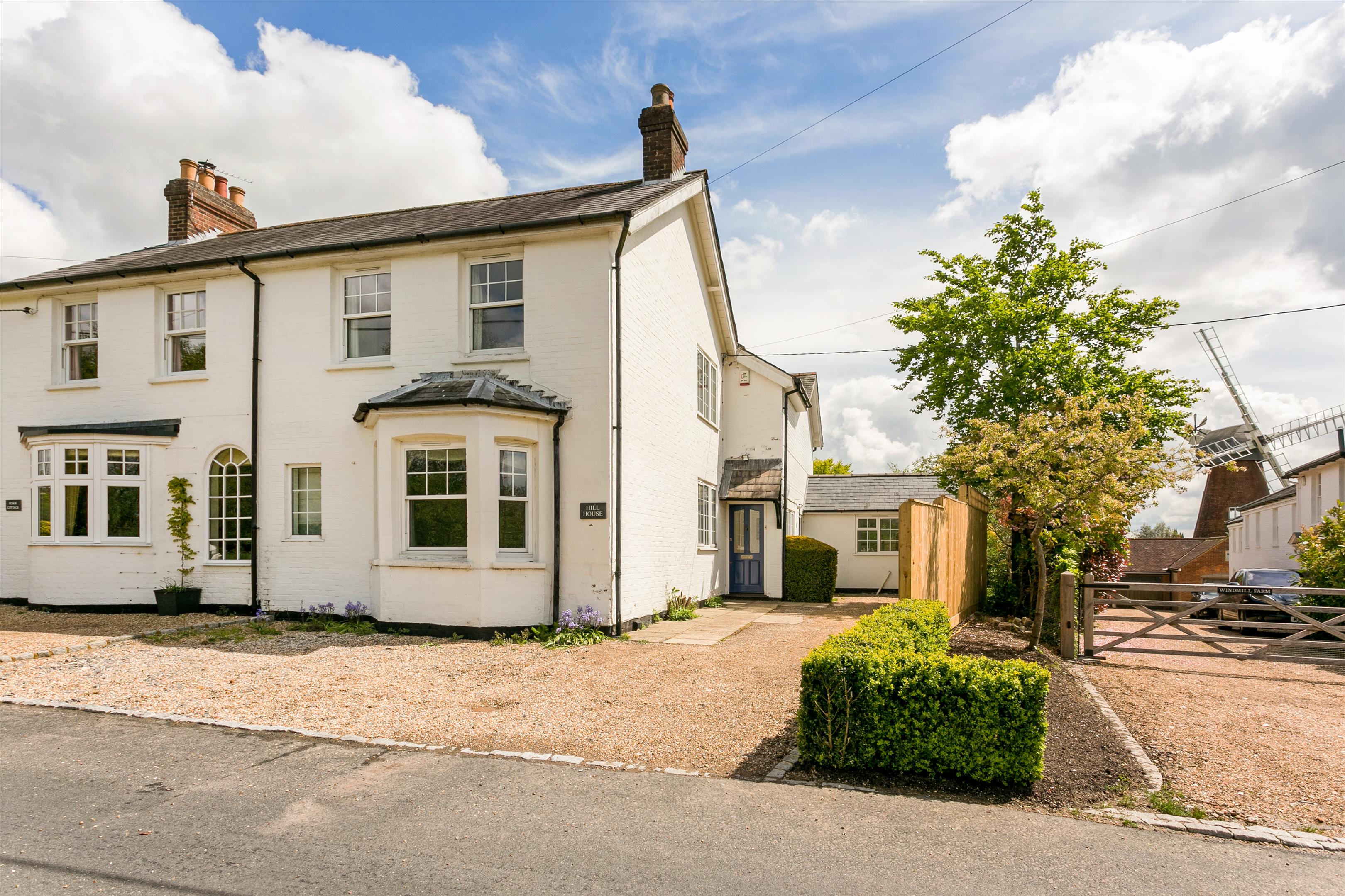 4 bedroom semi-detached house for sale 0