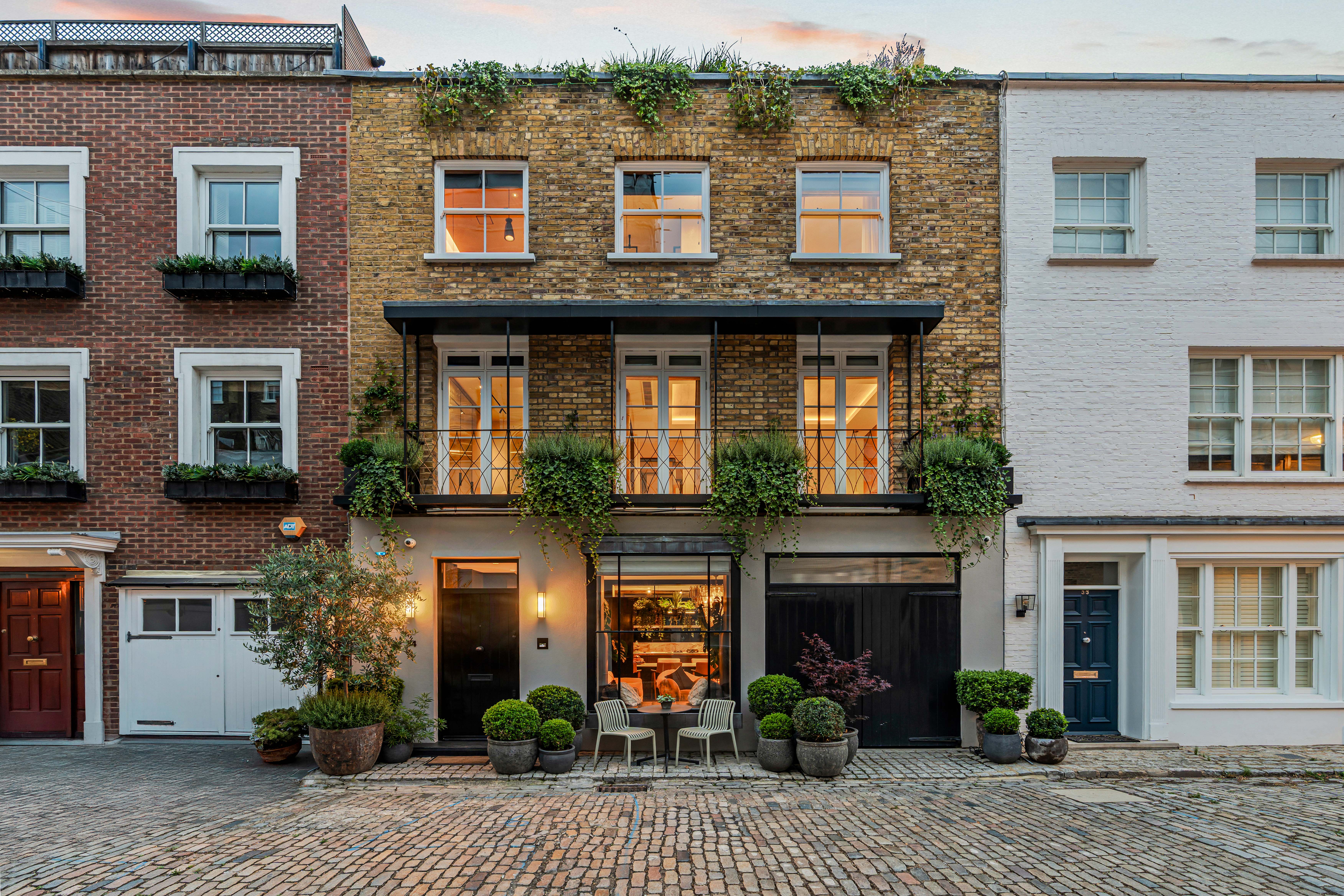 4 bedroom detached house for sale in Caerphilly