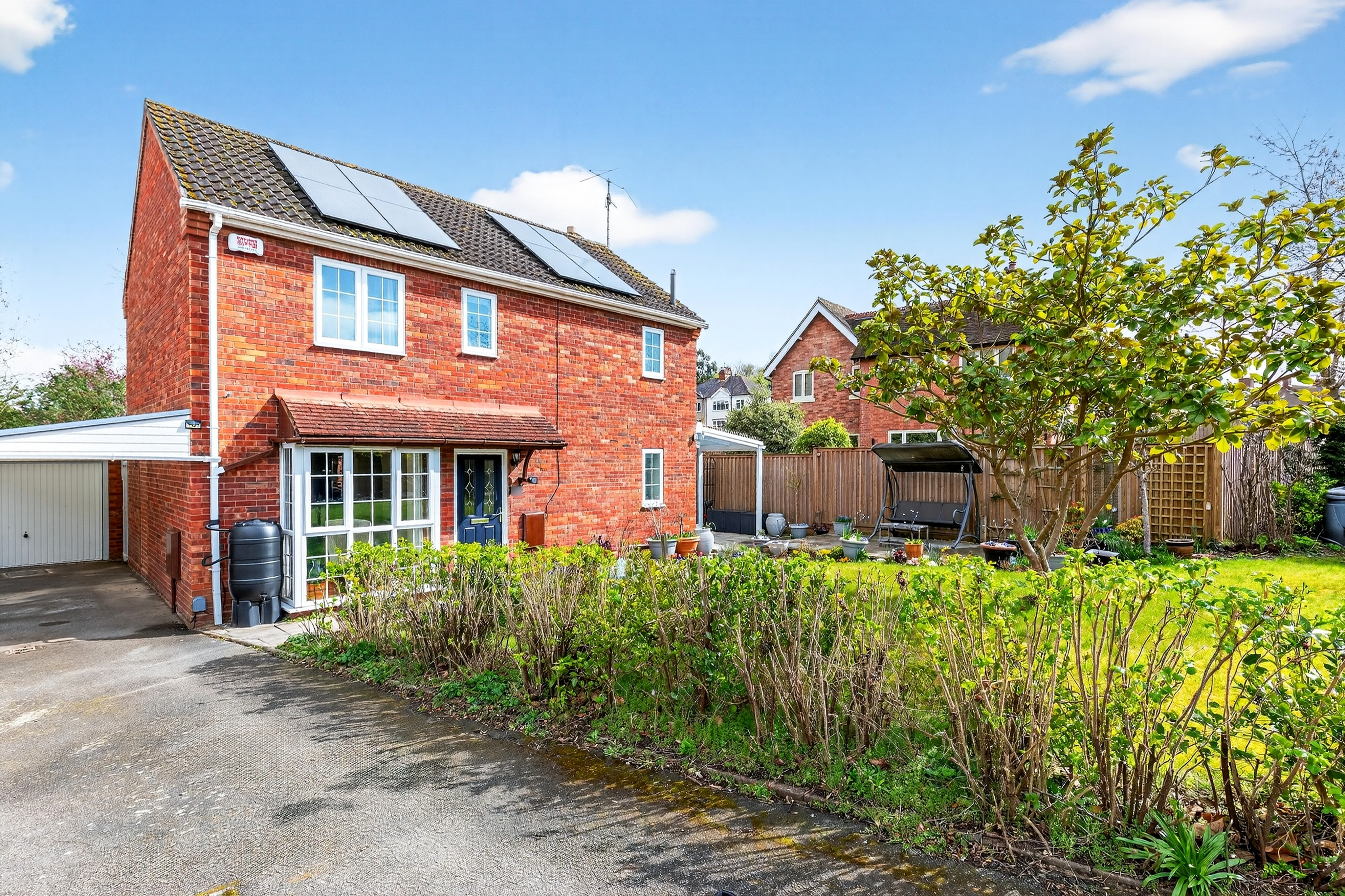 9, The Deer Leap, Kenilworth Warwickshire photo 4