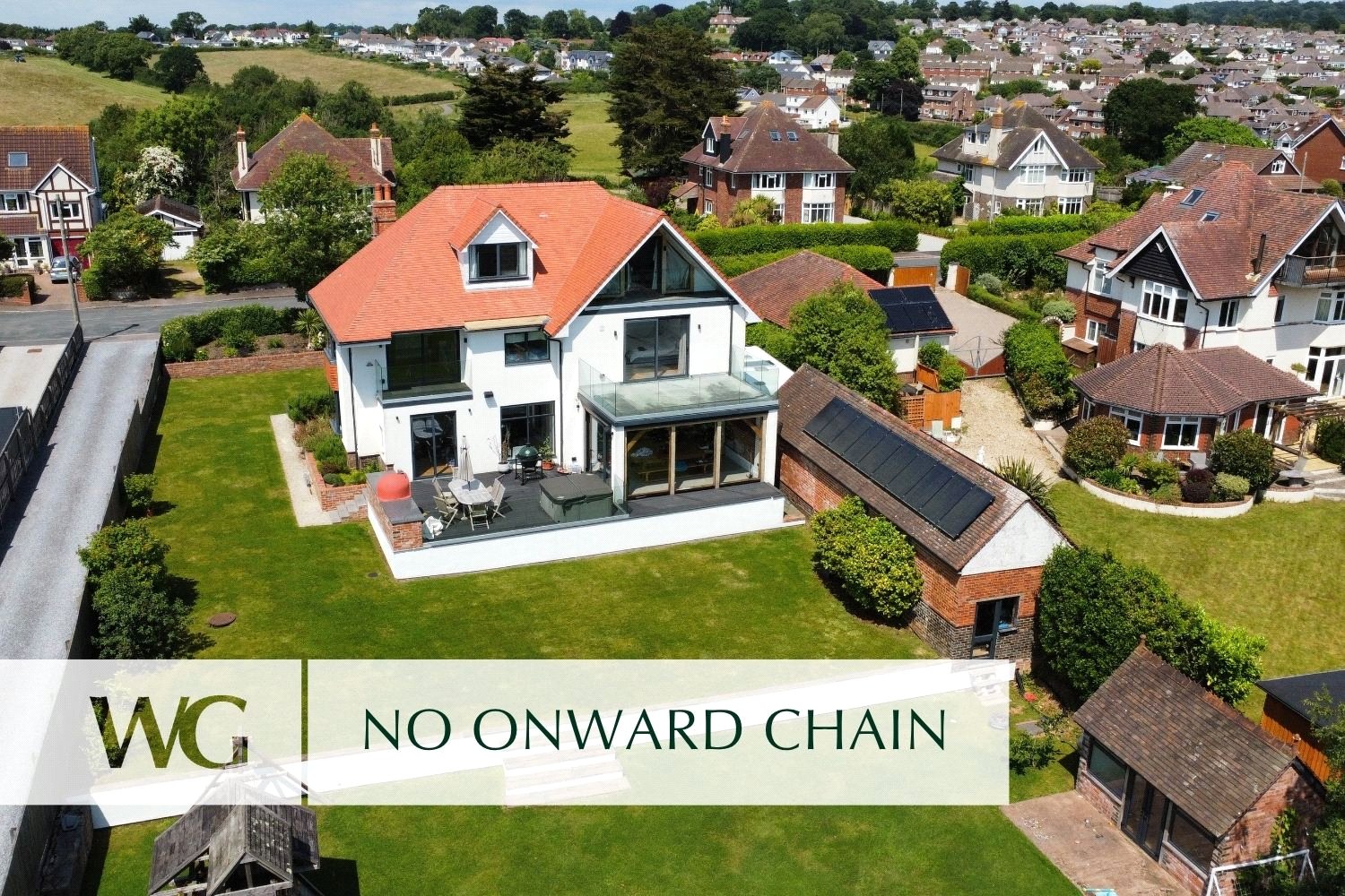 5 bedroom detached house for sale 0