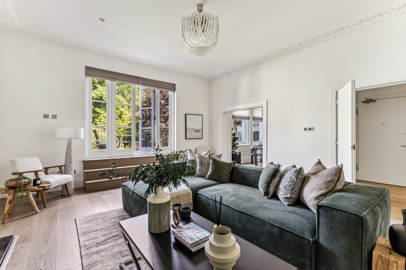 5 bedroom terraced house for sale