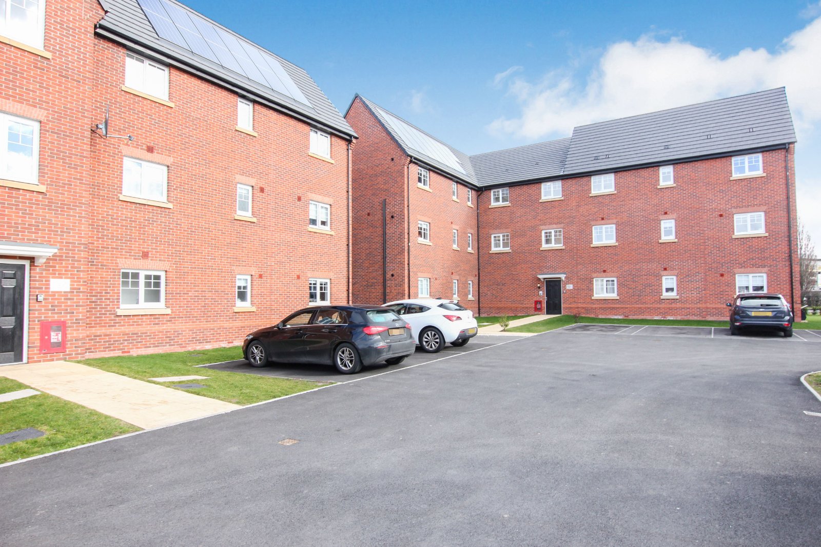 78, Tiberius Way, Cheshire photo 3