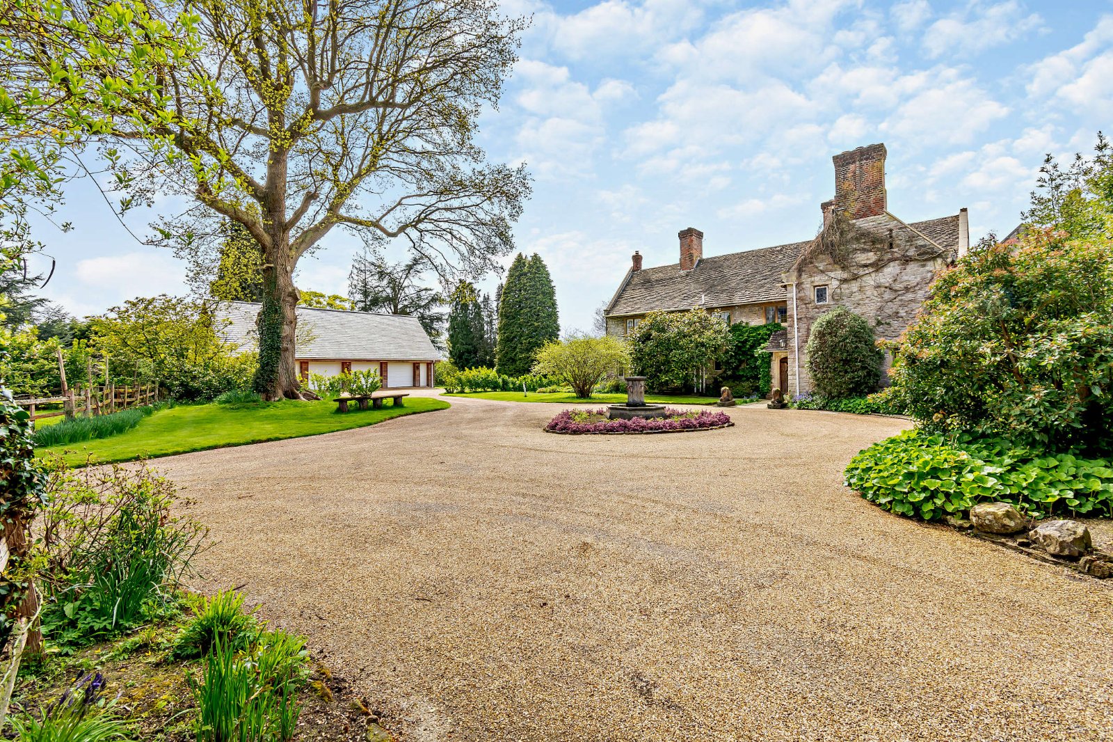 Photos of Tower Hill, Horsham, West Sussex RH13 64596016 PrimeLocation