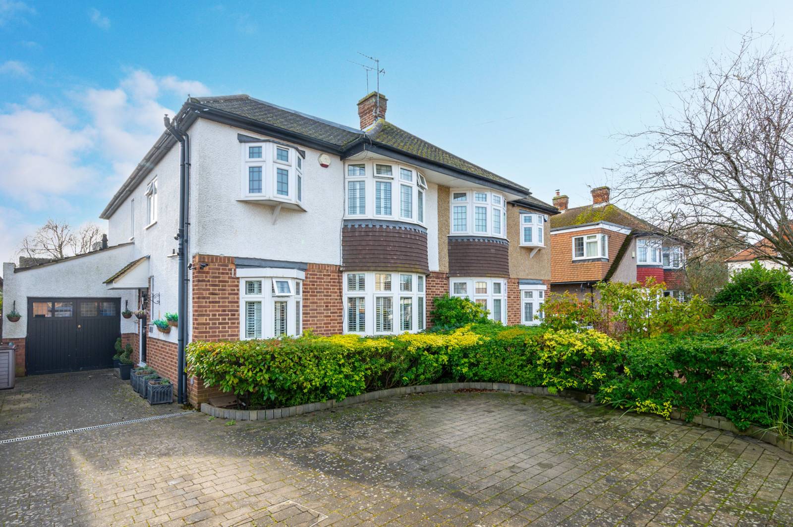 4 bedroom semi-detached house for sale 0