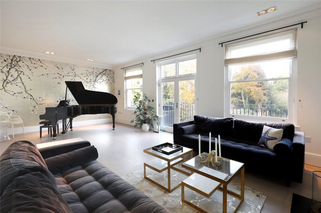 6 bedroom semi-detached house for sale 0