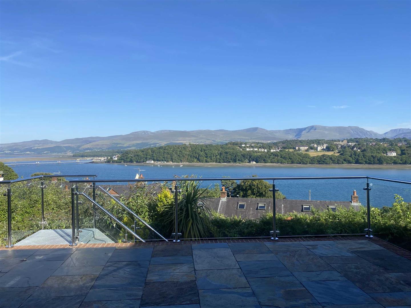 Photos of Glyn Garth Mews, Glyn Garth, Menai Bridge LL59 62348994