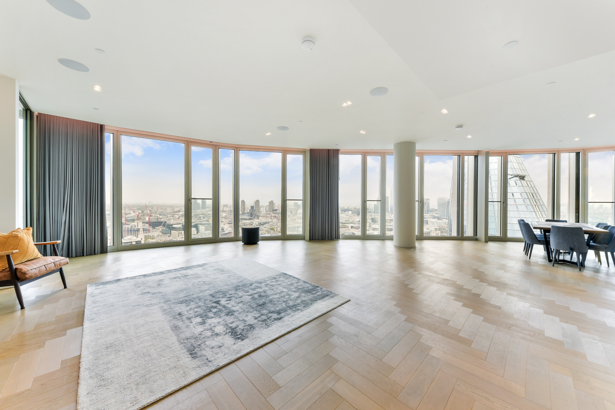 3 bedroom flat for sale 0