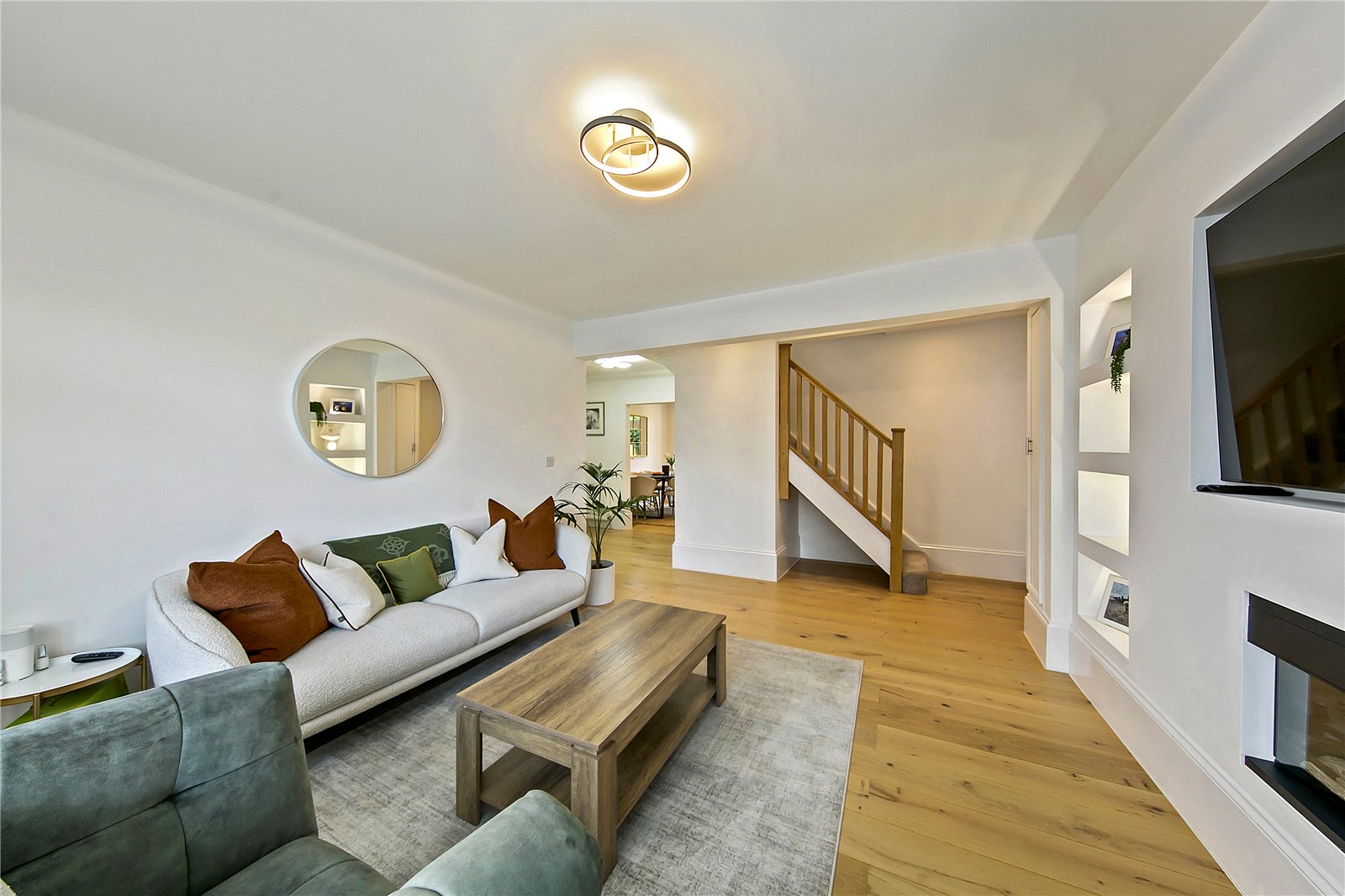 4 bedroom detached house for sale 0