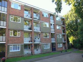 23, Hearsall Court, Coventry photo 2