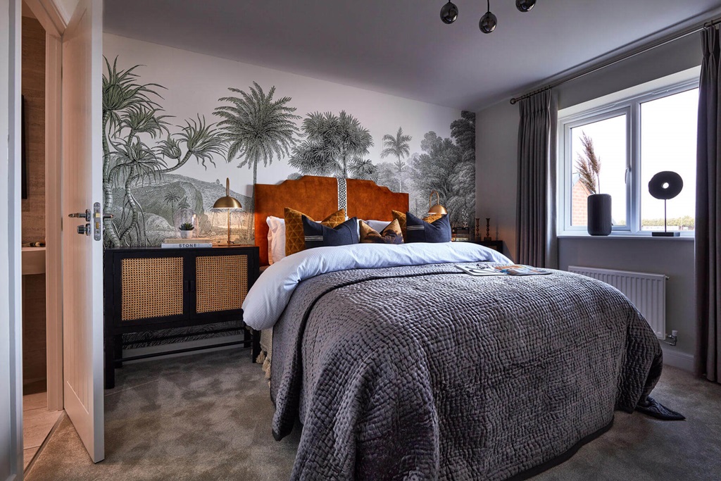 Property 1 of 12. The Main Bedroom Also Hosts An En-Suite, Creating A Space To Relax Away From The Rest Of The Home