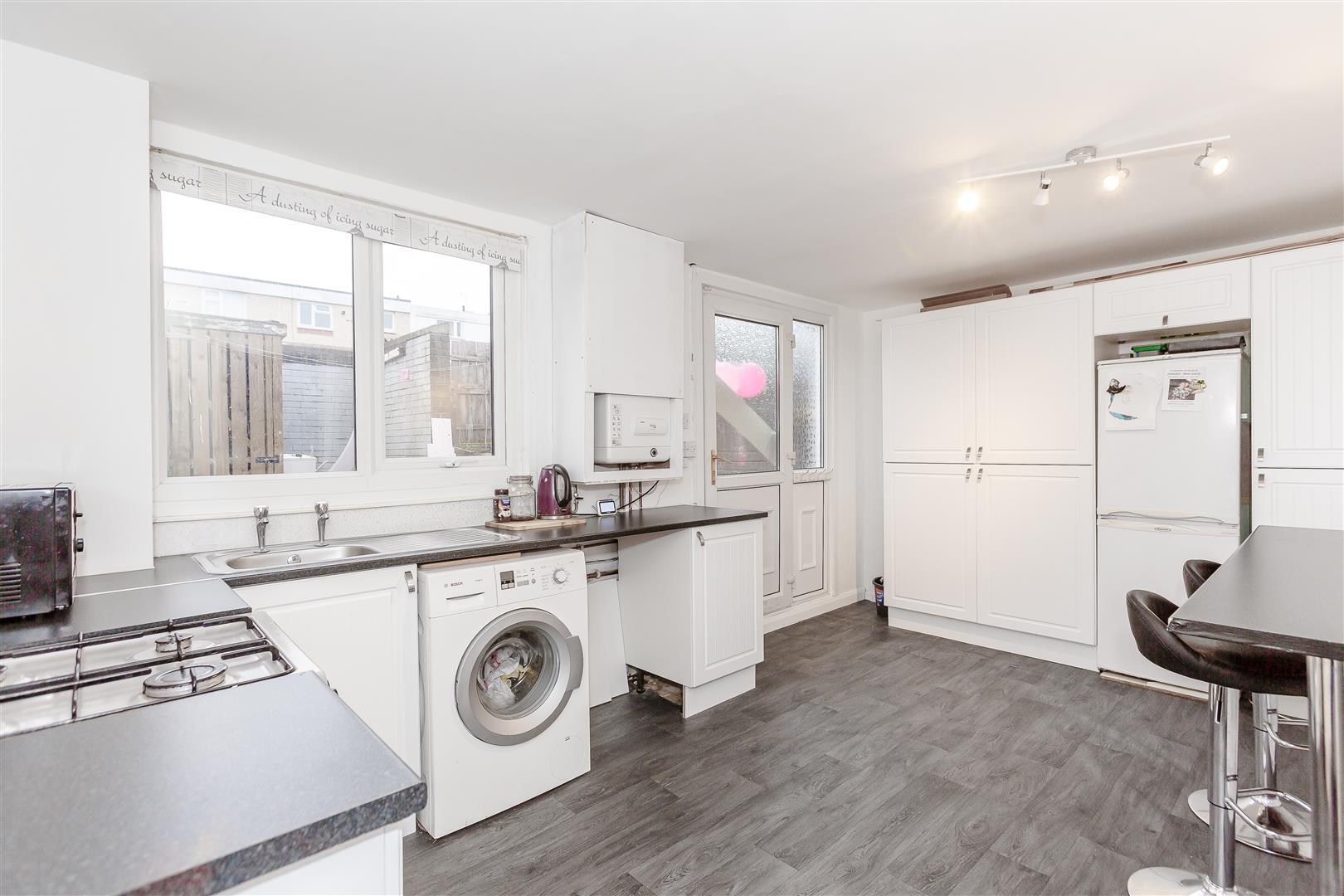 Free property report 18 Stonecliffe Gardens, Farnley, Leeds, LS12 5BA