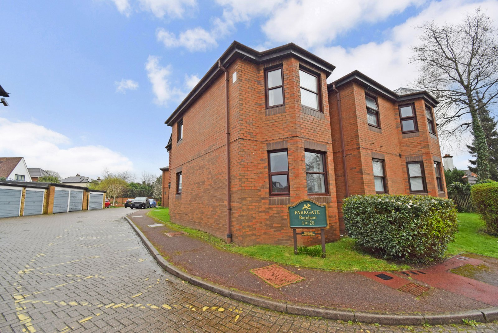 1-bed flat on 9, Parkgate, Burnham, £180,000