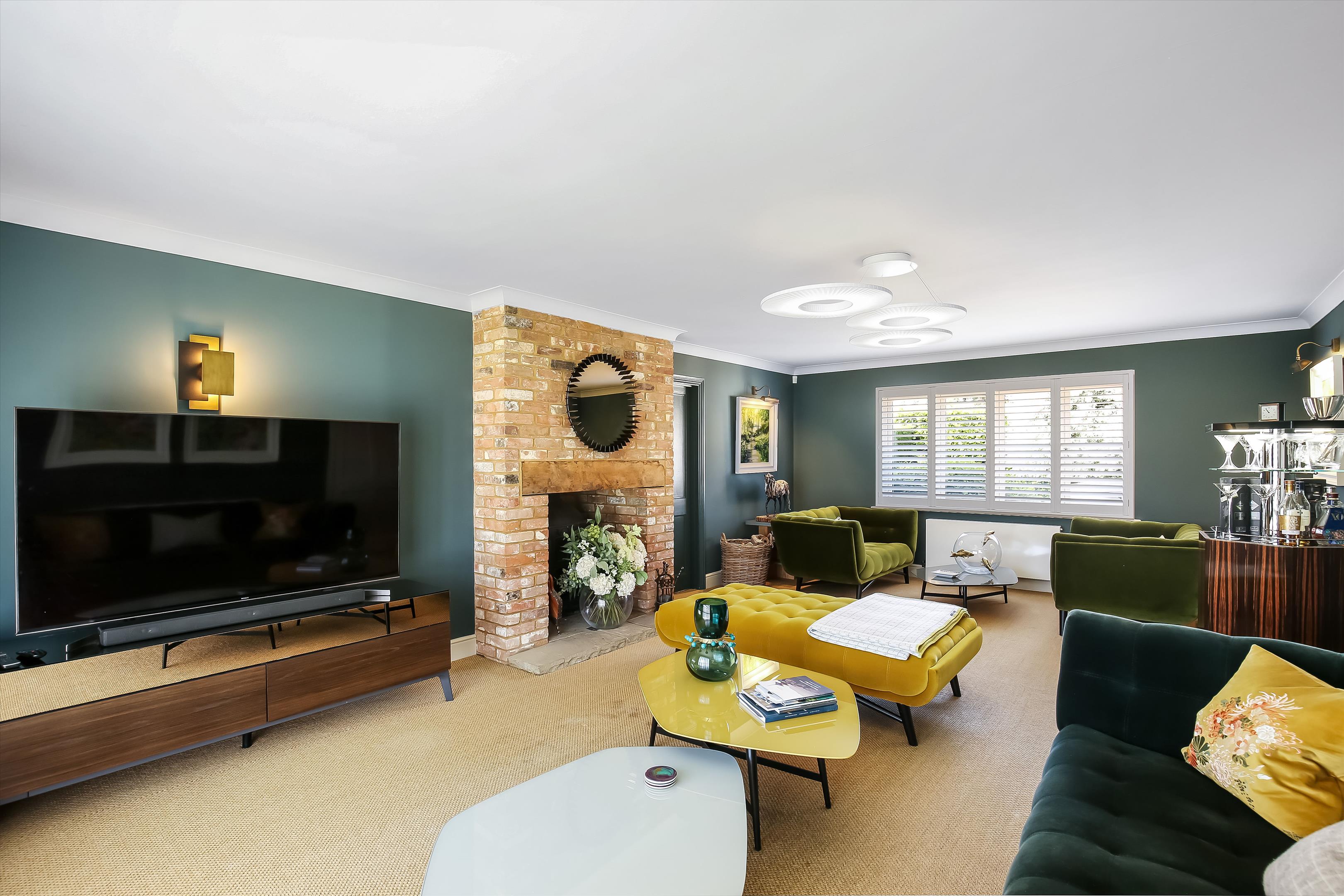 4 bedroom detached house for sale 0