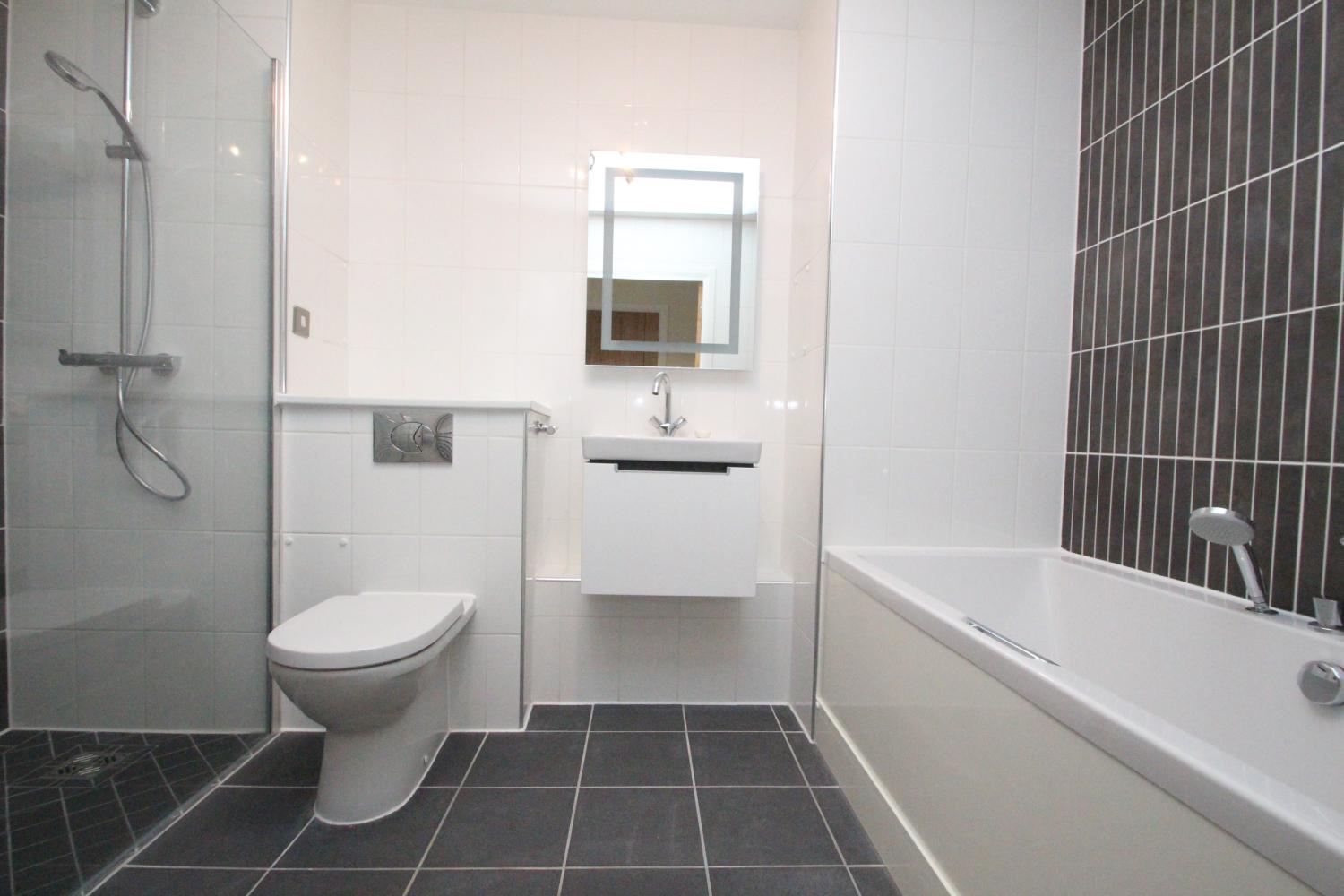 2 Bedrooms  for sale in Greenwood Grove East, Stewarton Road, Newton Mearns G77