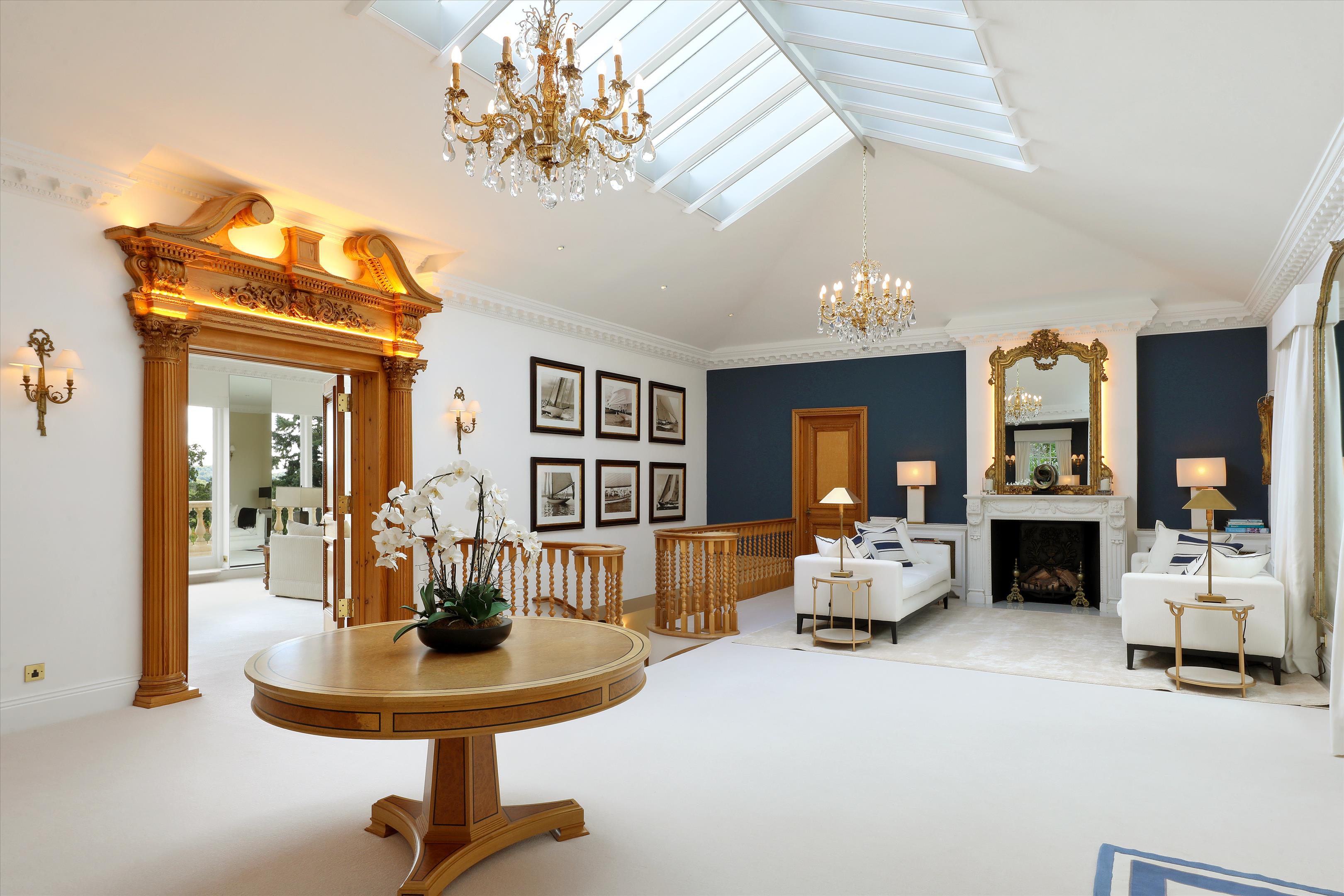 7 bedroom detached house for sale 0