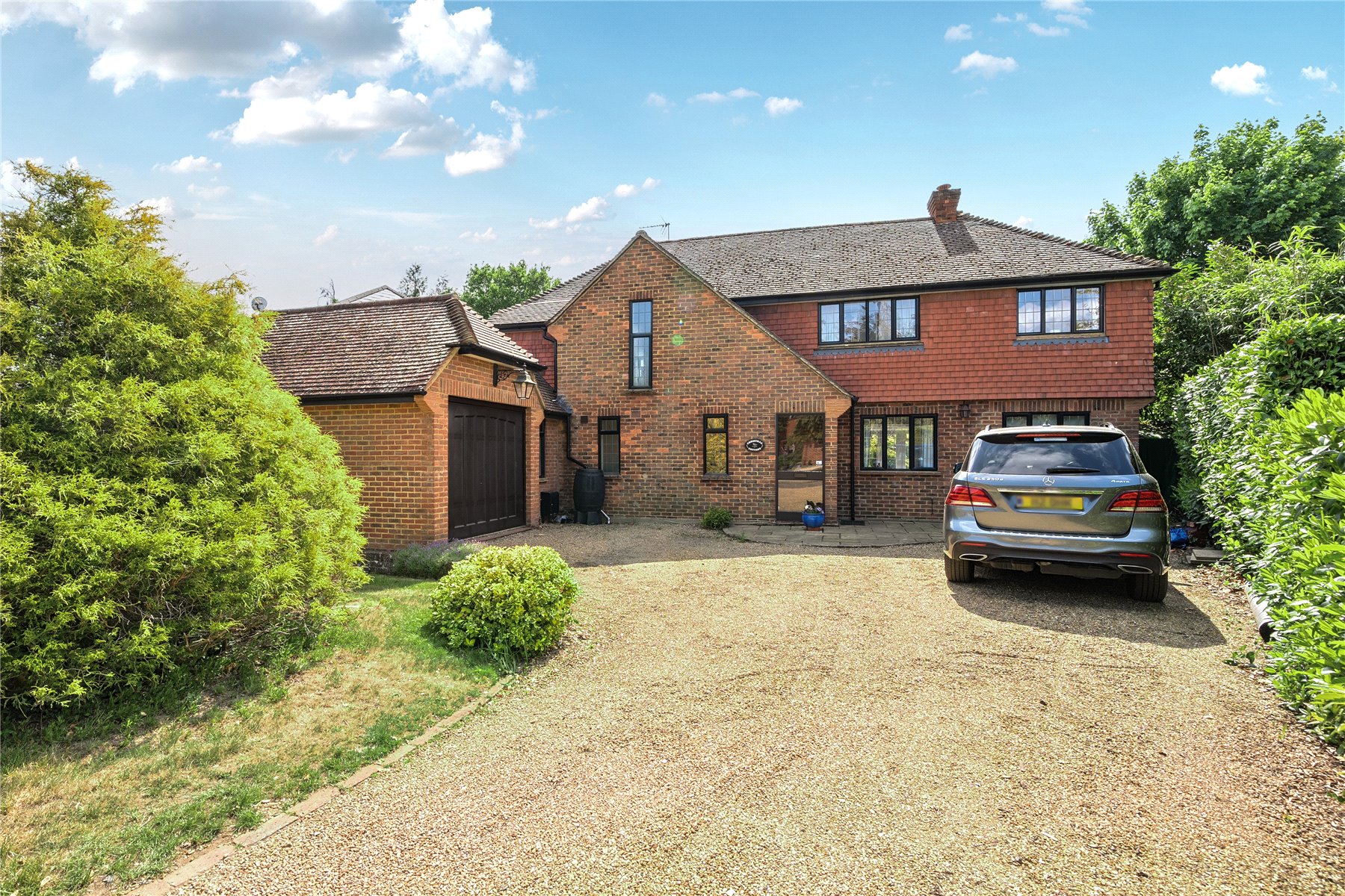 4 bedroom detached house for sale 0
