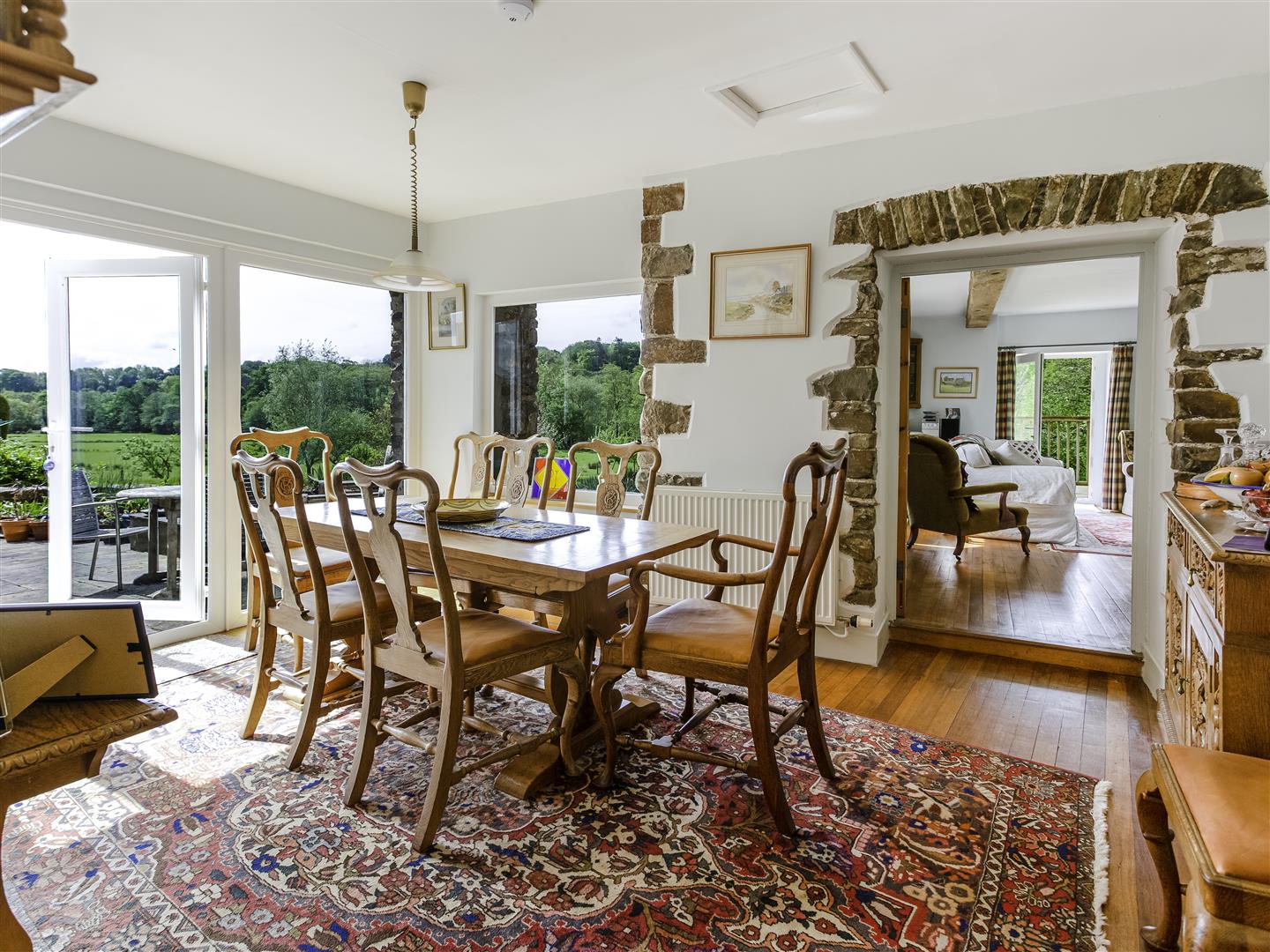 5 bedroom property for sale 0