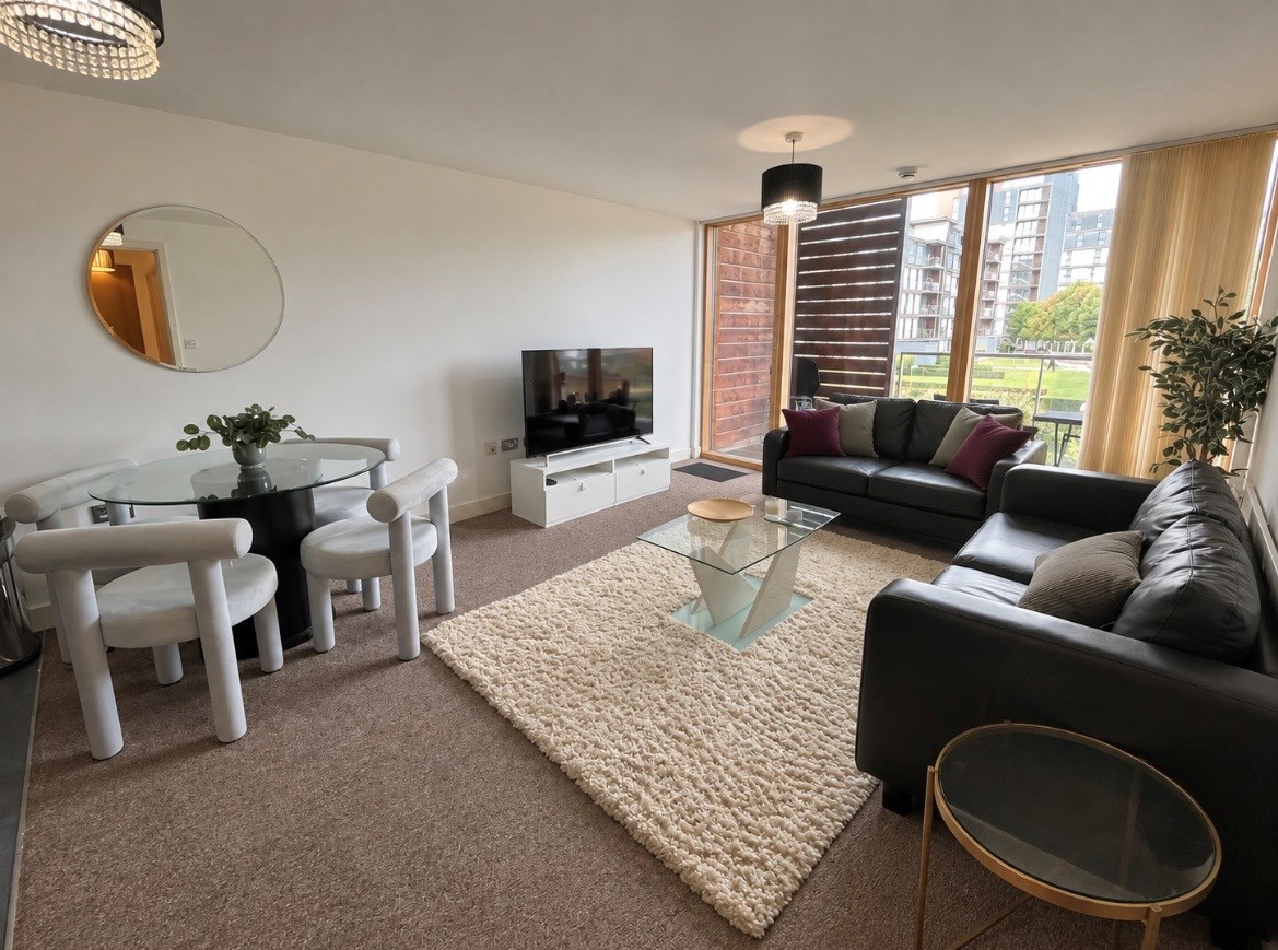 325, Milton Keynes photo 4