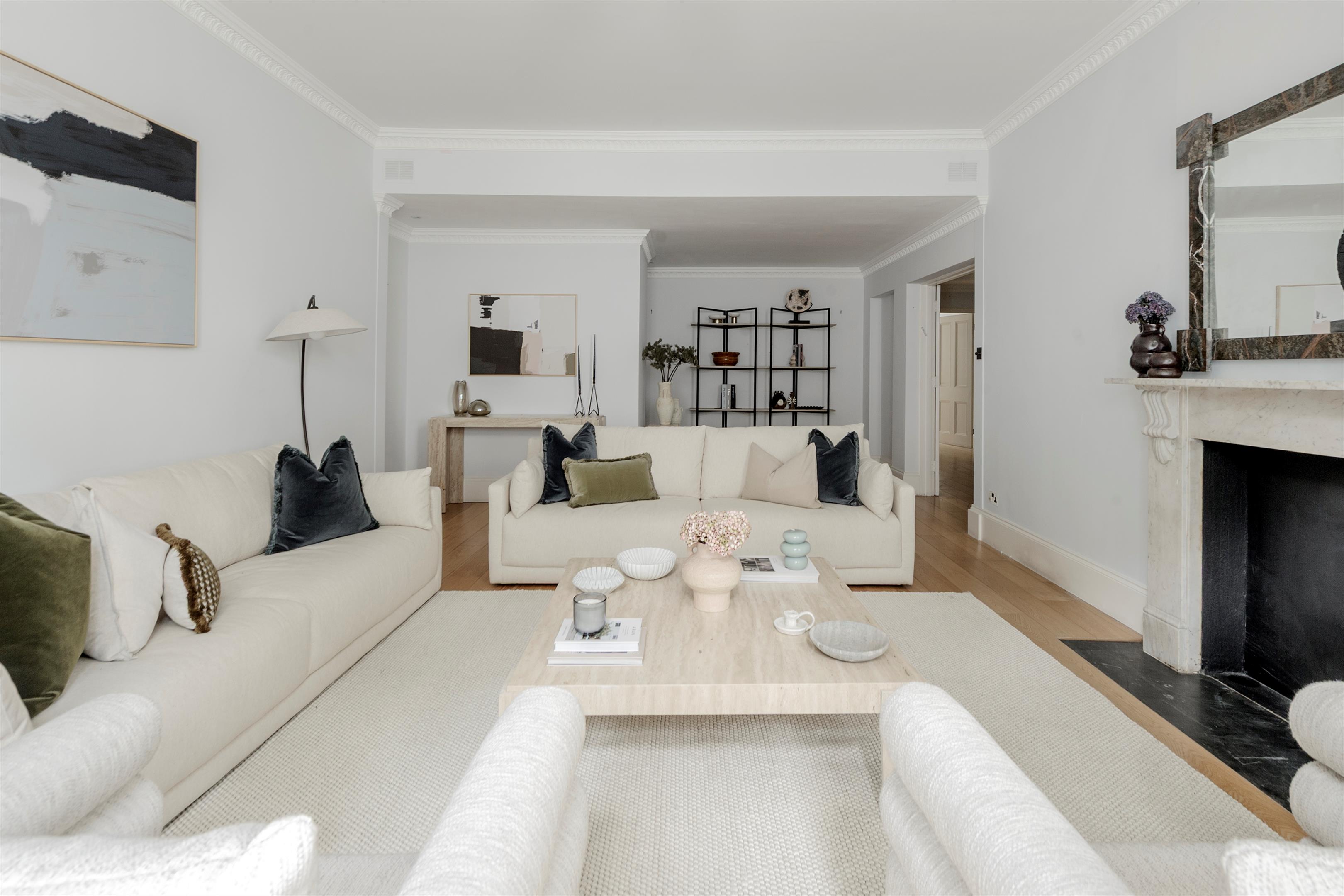 4 bedroom flat for sale 0