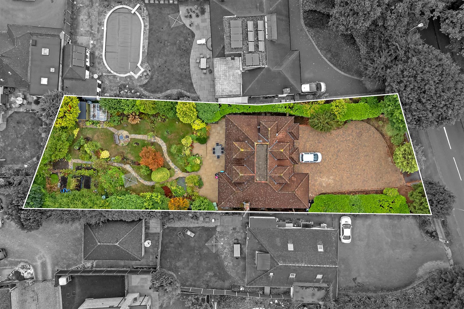 4 bedroom detached house for sale 0