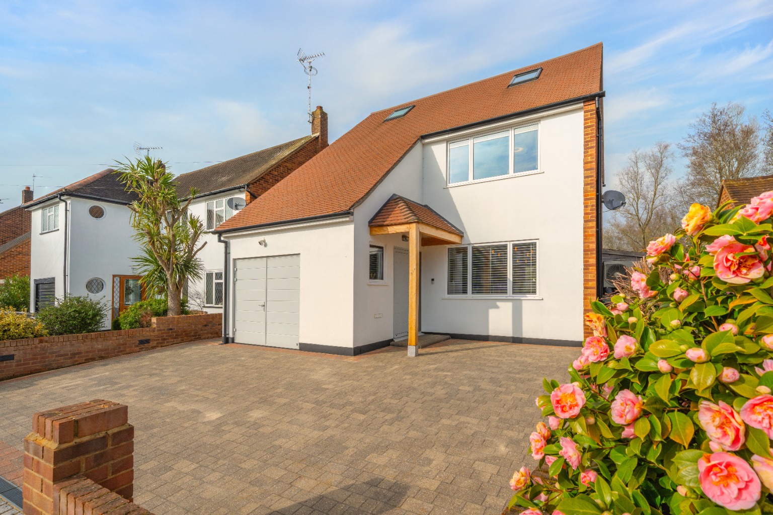 5 bedroom detached house for sale 0